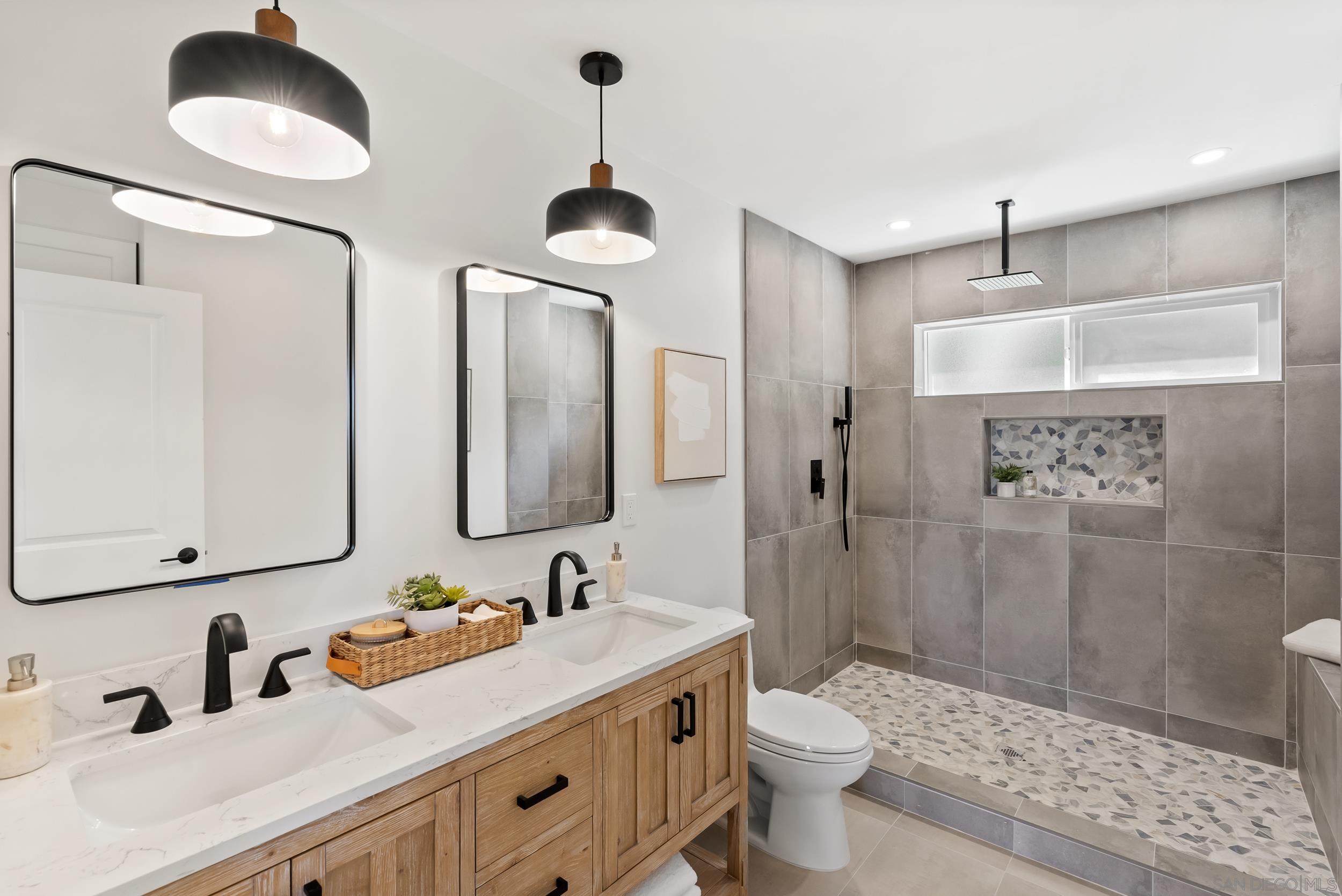 Detail Gallery Image 32 of 70 For 7875  Bellakaren Pl, La Jolla,  CA 92037 - – Beds | – Baths