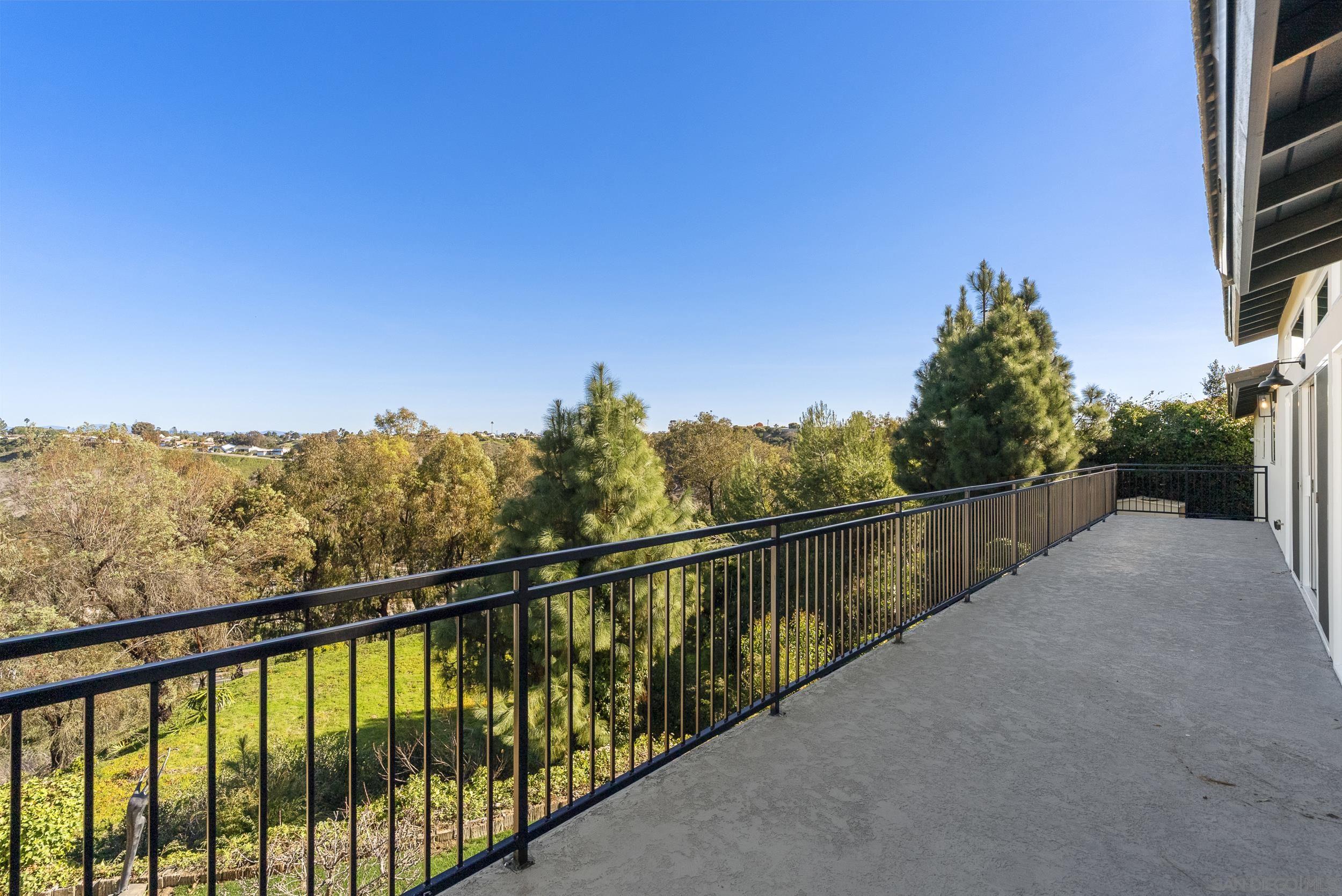 Detail Gallery Image 35 of 70 For 7875  Bellakaren Pl, La Jolla,  CA 92037 - – Beds | – Baths