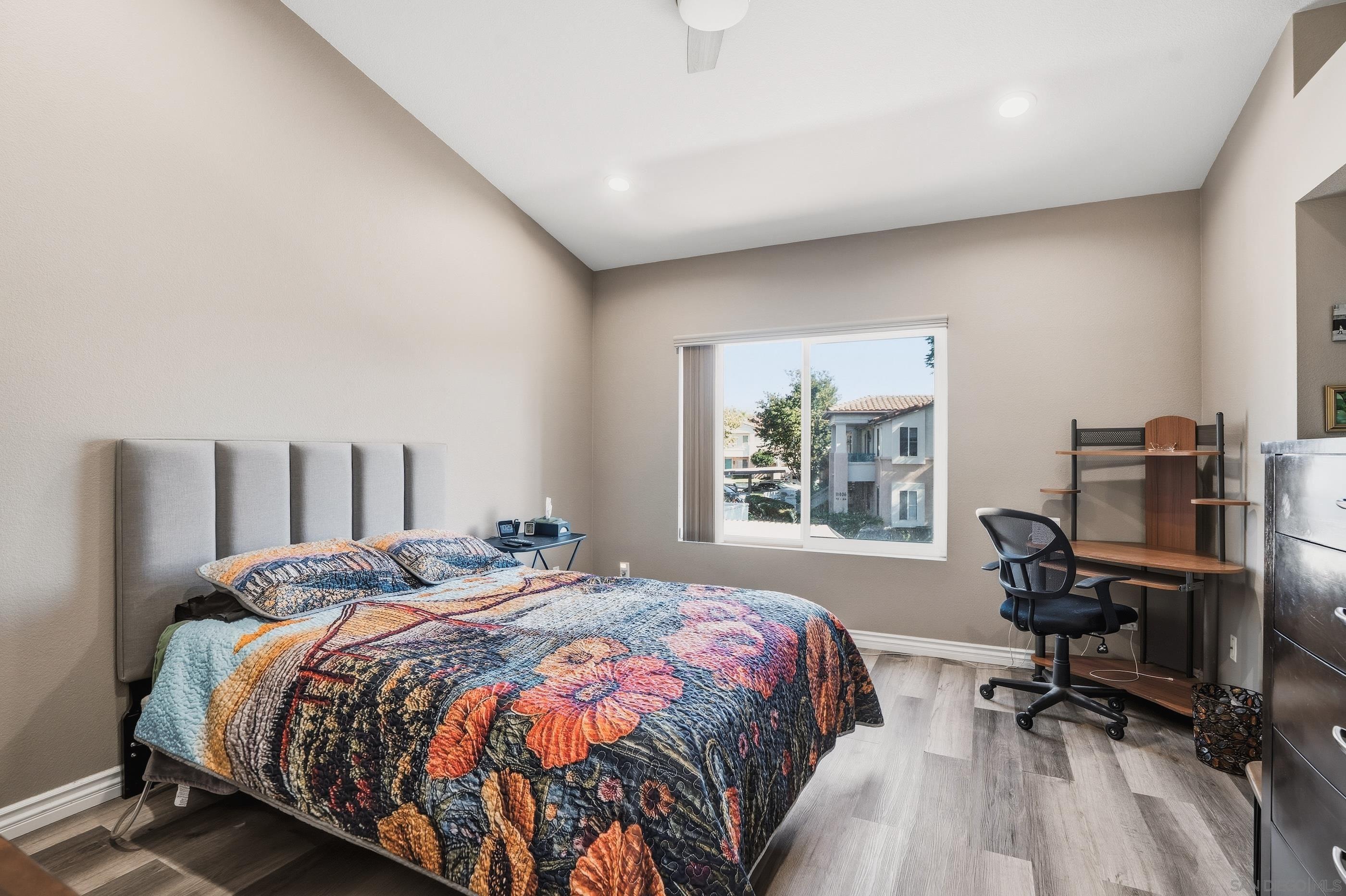 Detail Gallery Image 22 of 30 For 11382  via Rancho San Diego  #UNIT C,  El Cajon,  CA 92019 - 2 Beds | 2/1 Baths