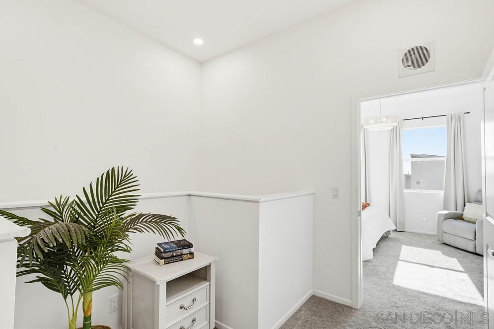 Detail Gallery Image 26 of 39 For 940  Cooper Pl., San Diego,  CA 92102 - 3 Beds | 2/1 Baths