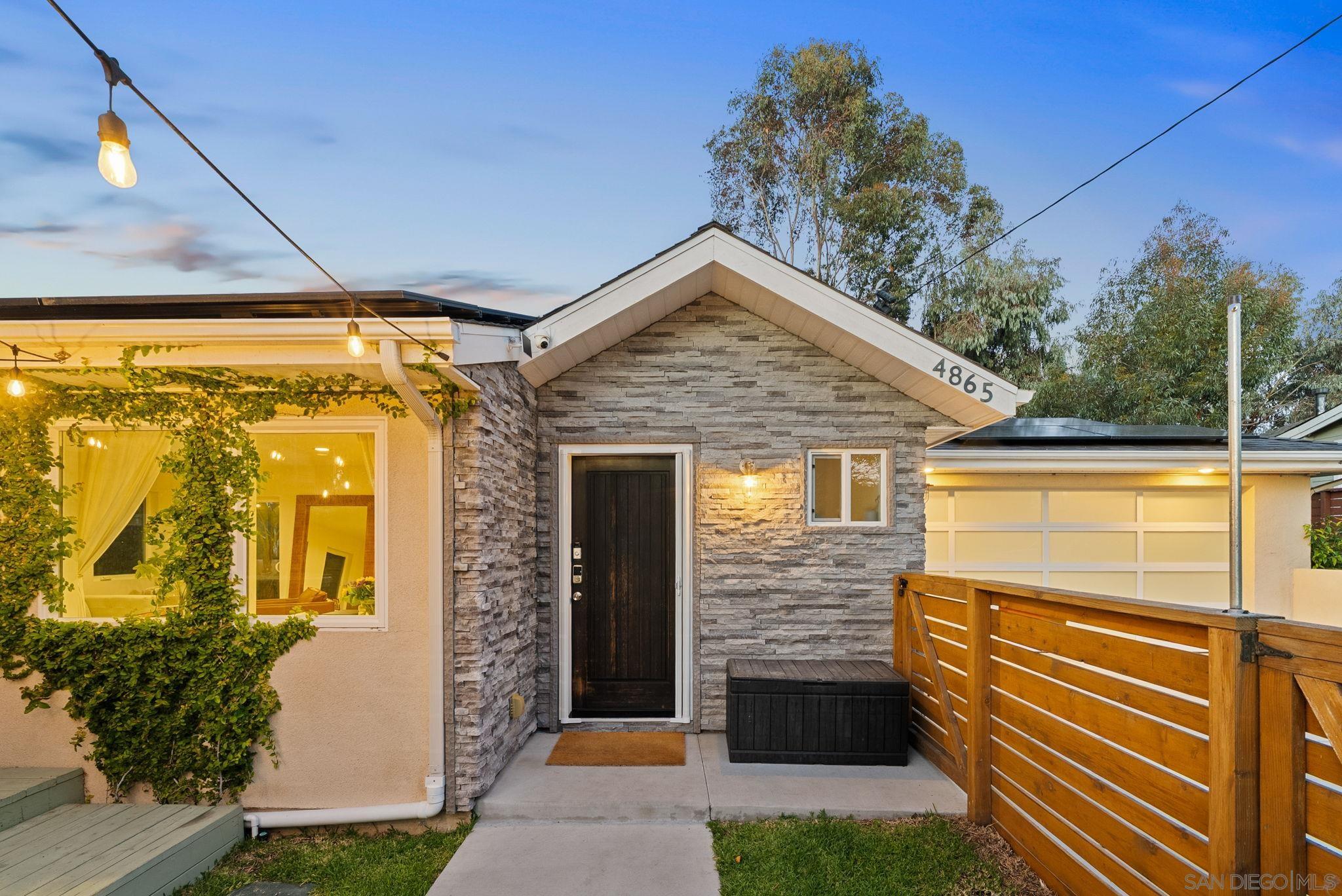 Detail Gallery Image 4 of 37 For 4865  39th Street, San Diego,  CA 92116 - 3 Beds | 2/1 Baths