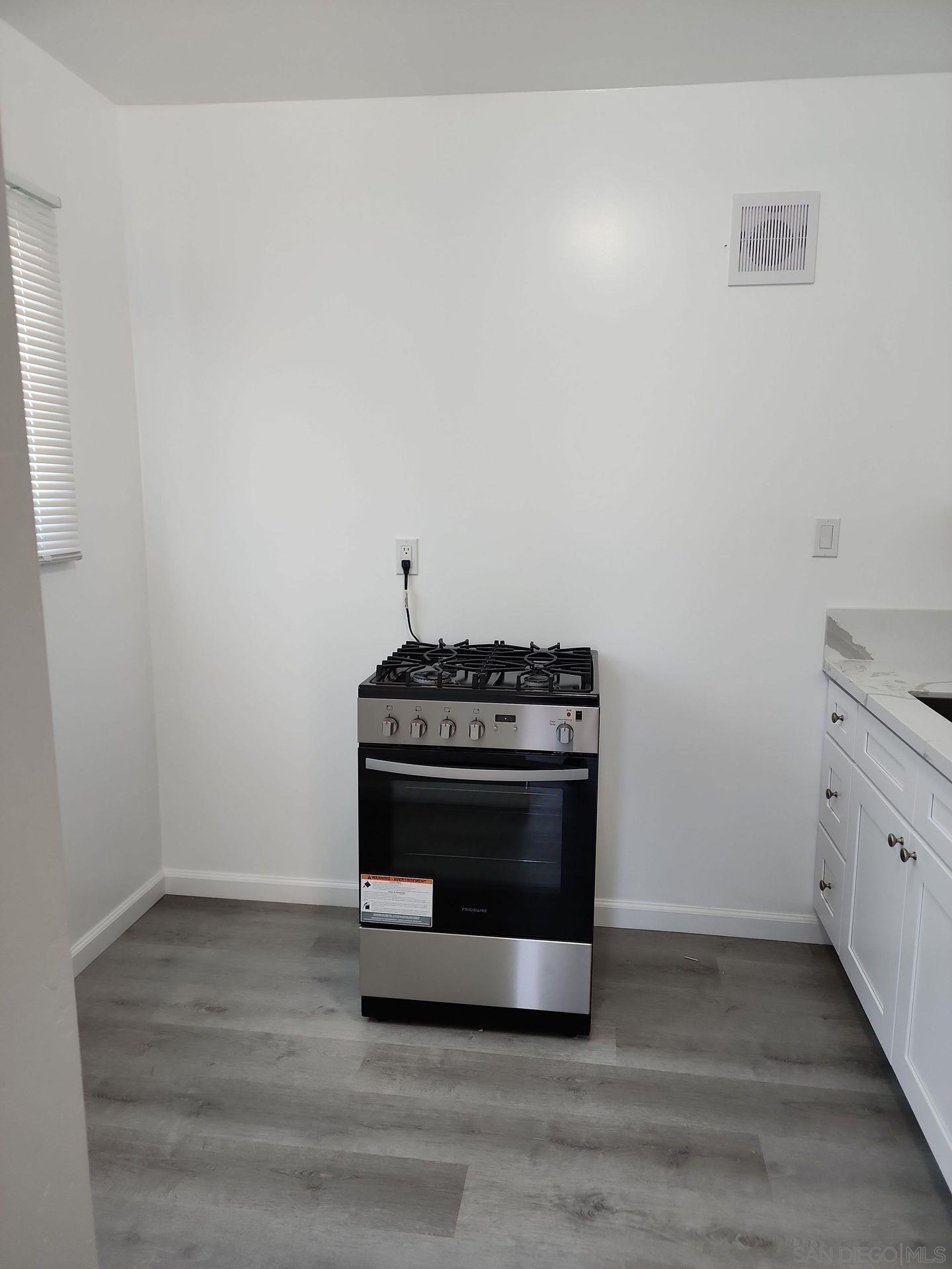 Detail Gallery Image 35 of 43 For 3351,3355,3359  Madison Avenue, San Diego,  CA 92116 - – Beds | – Baths