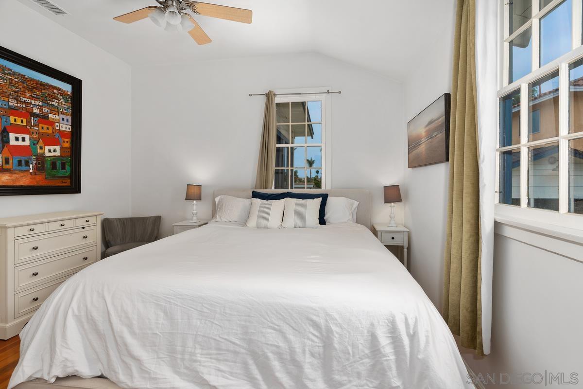 Detail Gallery Image 11 of 23 For Rios, Solana Beach,  CA 92075 - 2 Beds | 1 Baths