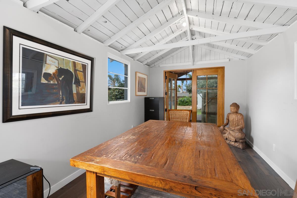 Detail Gallery Image 16 of 23 For Rios, Solana Beach,  CA 92075 - 2 Beds | 1 Baths