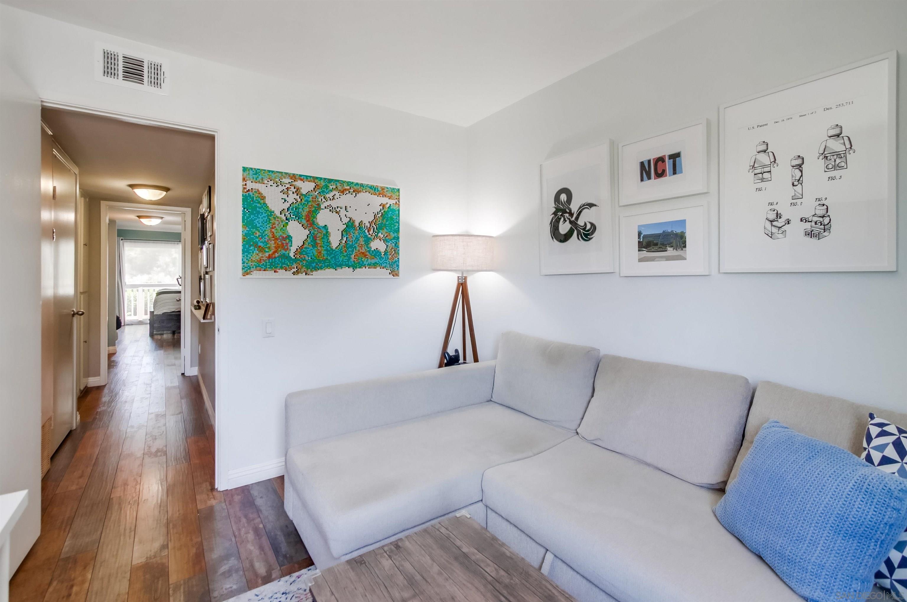 Detail Gallery Image 15 of 32 For 10374  Caminito Banyon, San Diego,  CA 92131 - 2 Beds | 2 Baths