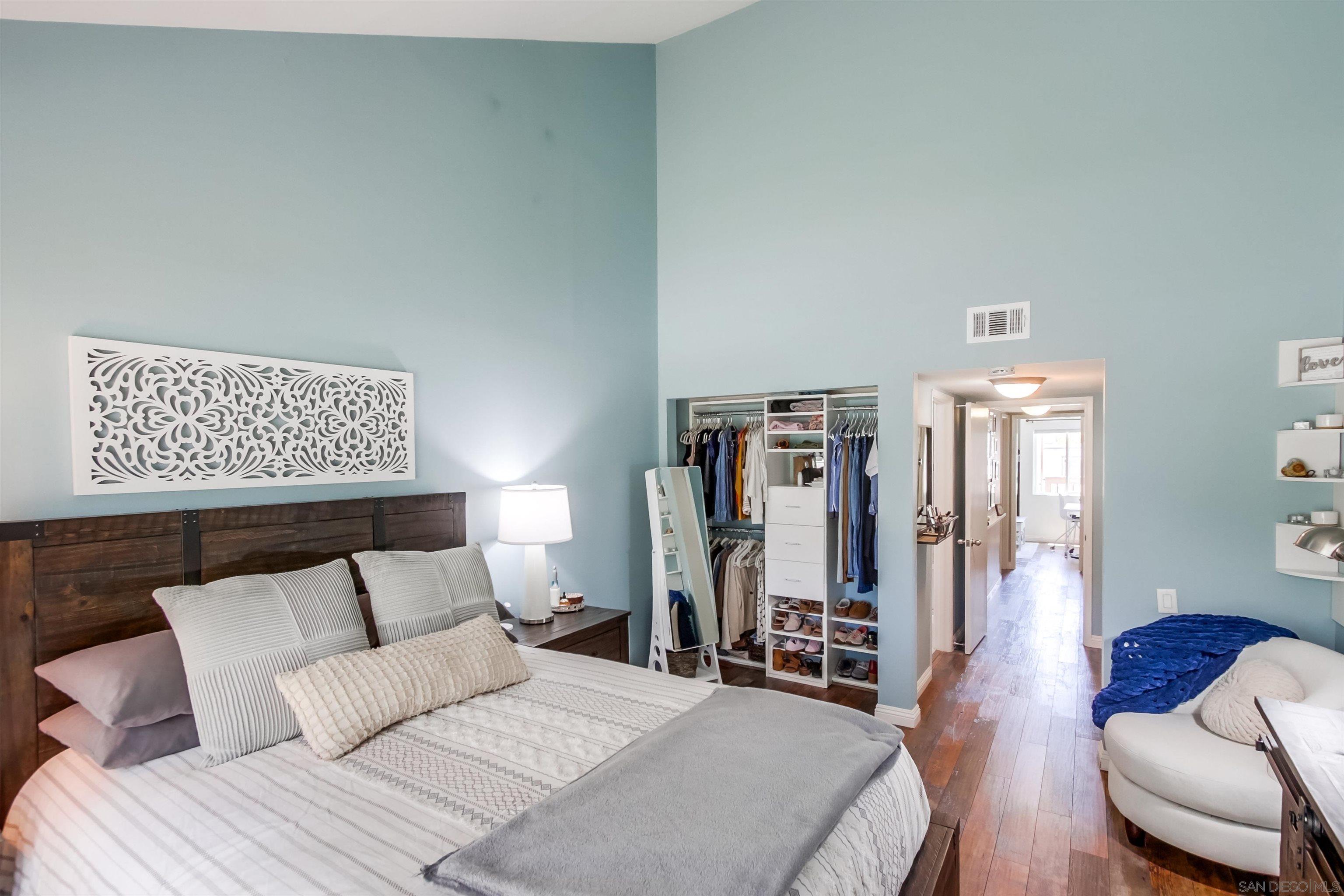 Detail Gallery Image 19 of 32 For 10374  Caminito Banyon, San Diego,  CA 92131 - 2 Beds | 2 Baths