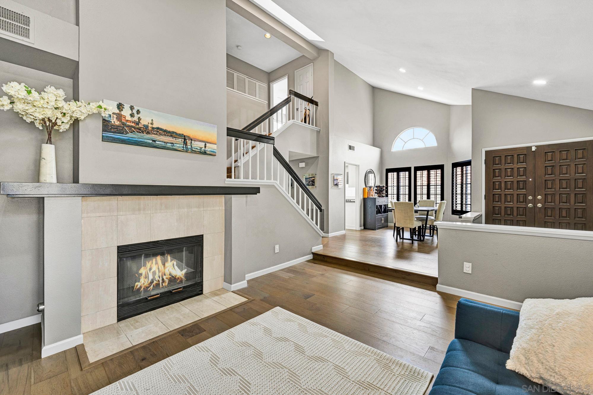 Detail Gallery Image 3 of 34 For 3425  Overpark Rd, San Diego,  CA 92130 - 3 Beds | 2/1 Baths