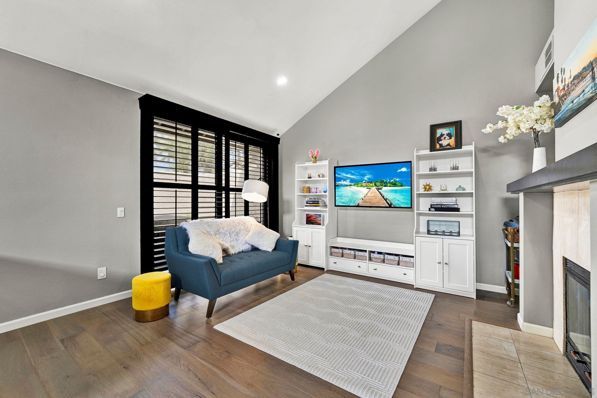 Detail Gallery Image 4 of 34 For 3425  Overpark Rd, San Diego,  CA 92130 - 3 Beds | 2/1 Baths