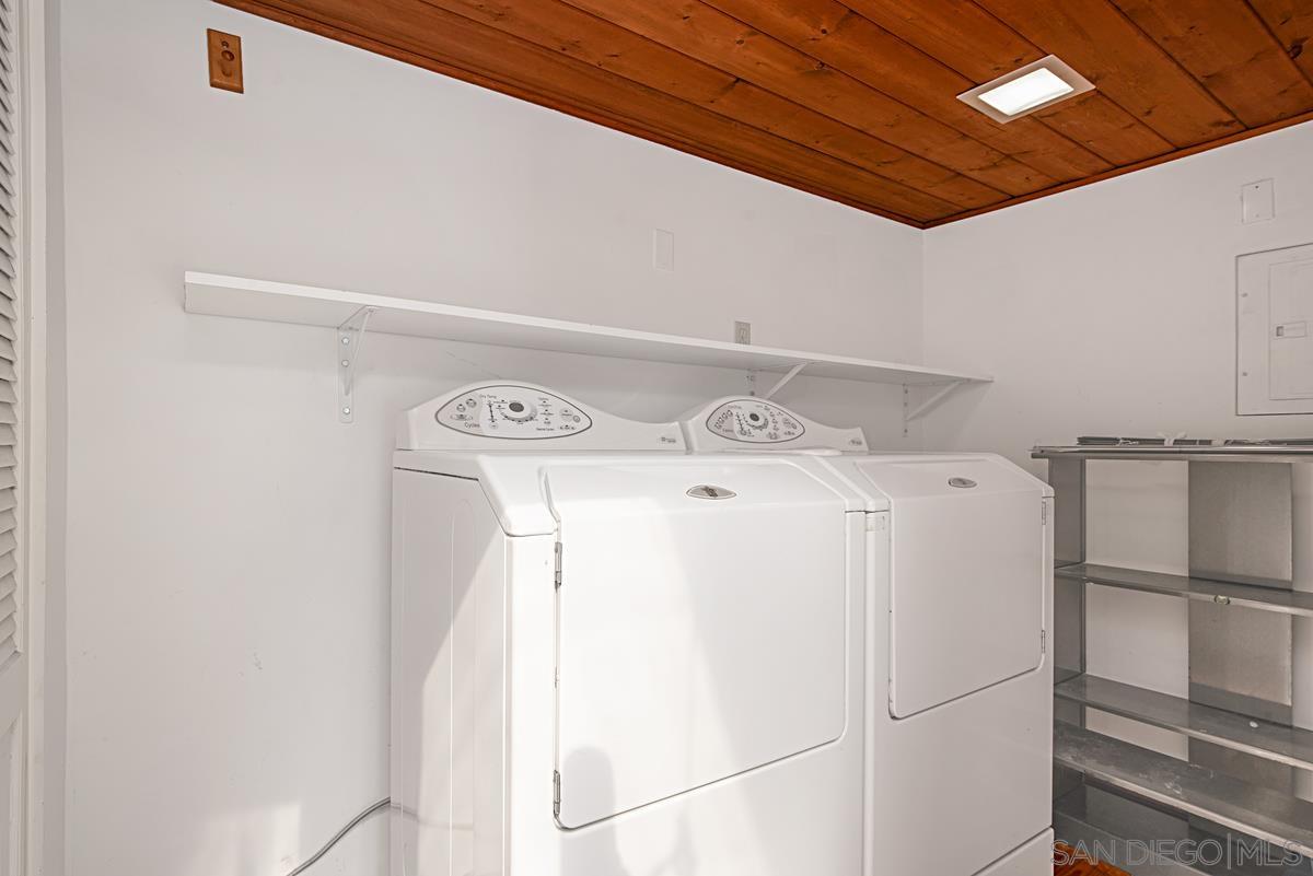 Detail Gallery Image 15 of 42 For 573  Amphitheatre Dr, Del Mar,  CA 92014 - 4 Beds | 3 Baths