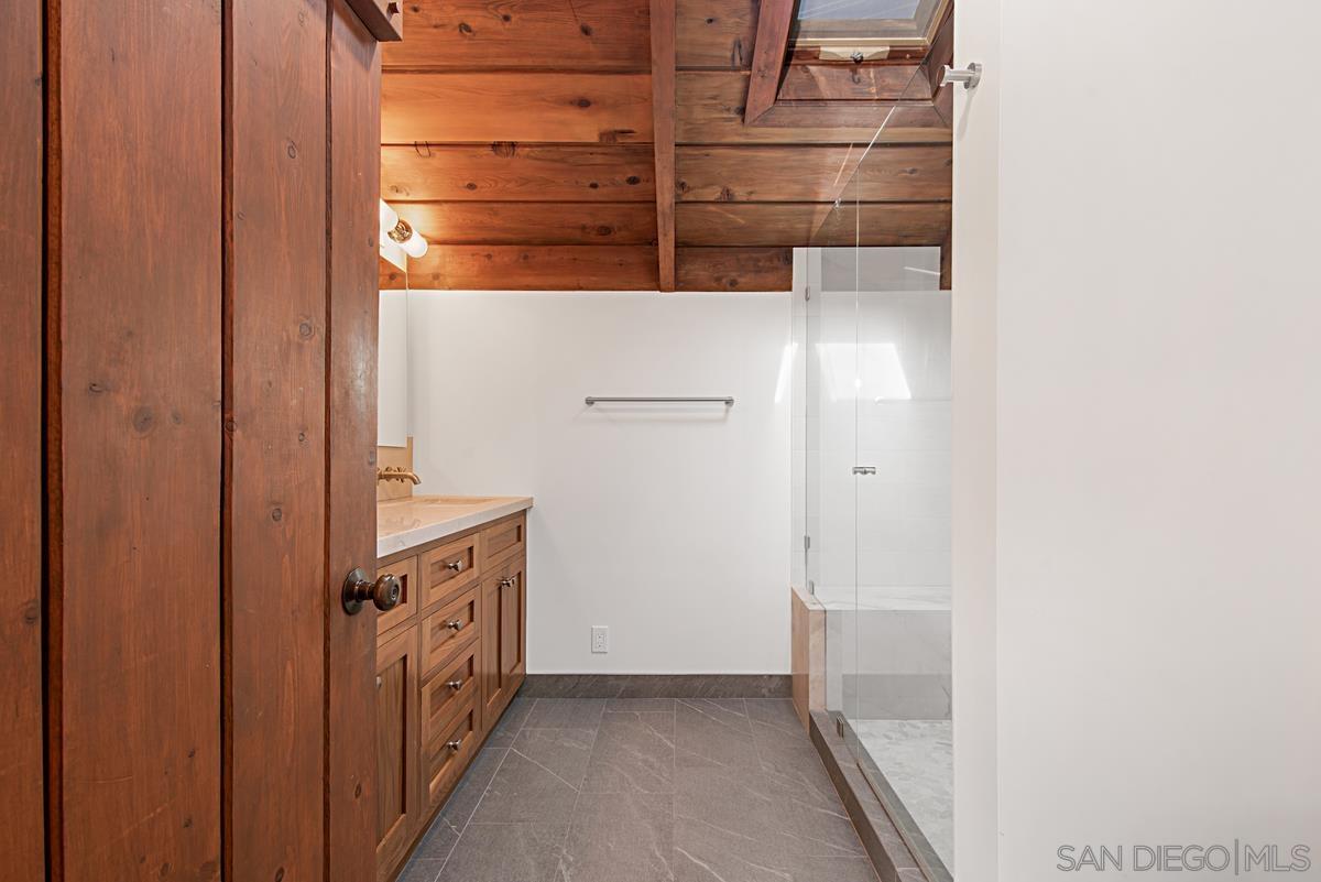 Detail Gallery Image 24 of 42 For 573  Amphitheatre Dr, Del Mar,  CA 92014 - 4 Beds | 3 Baths