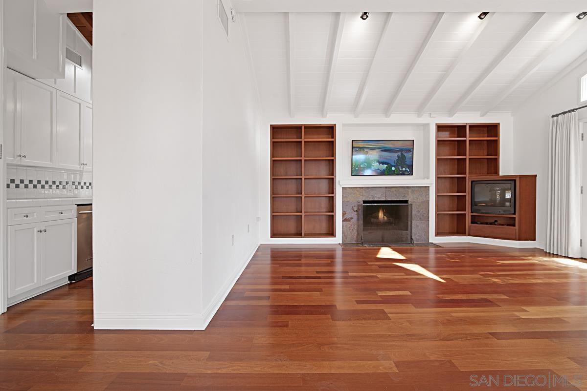 Detail Gallery Image 5 of 42 For 573  Amphitheatre Dr, Del Mar,  CA 92014 - 4 Beds | 3 Baths