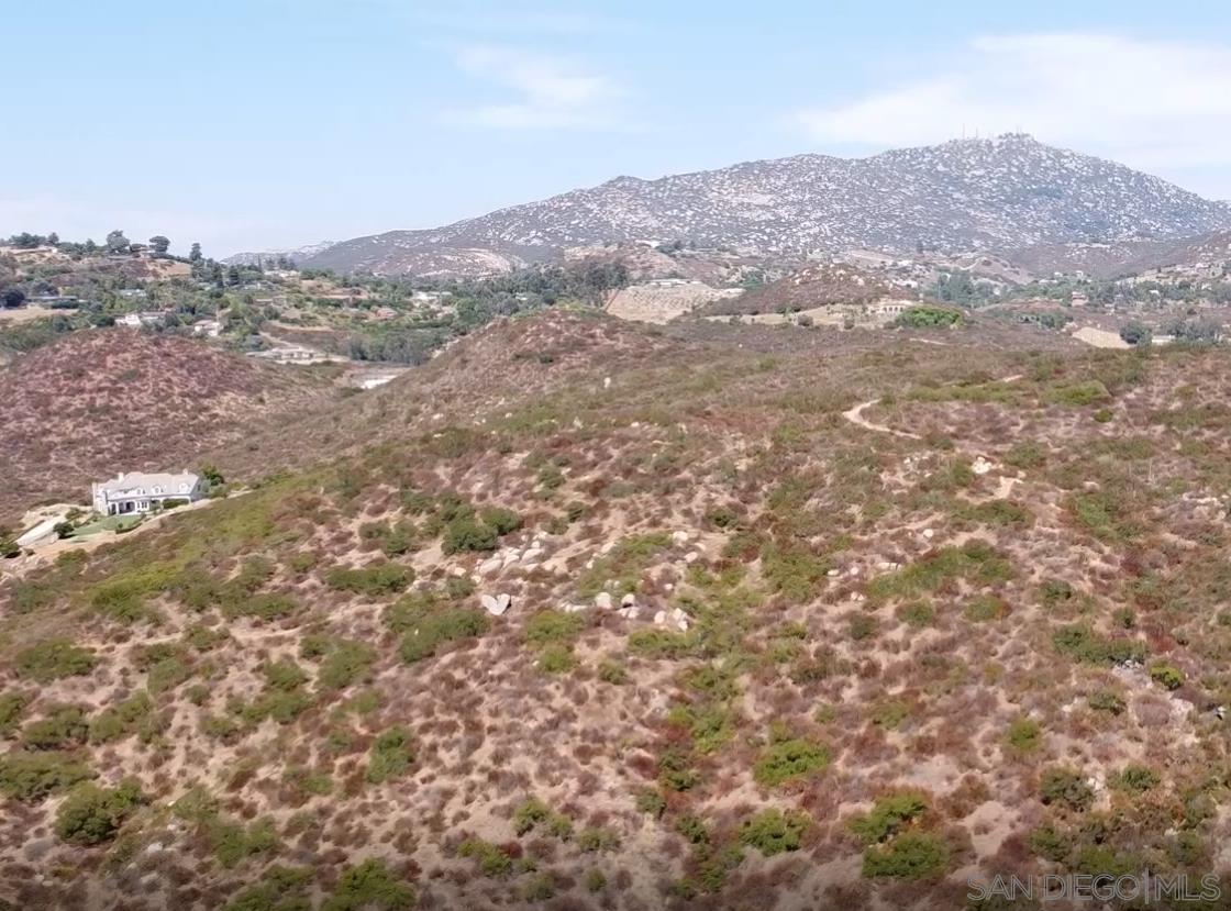 Detail Gallery Image 2 of 11 For , Poway,  CA 92064 - – Beds | – Baths