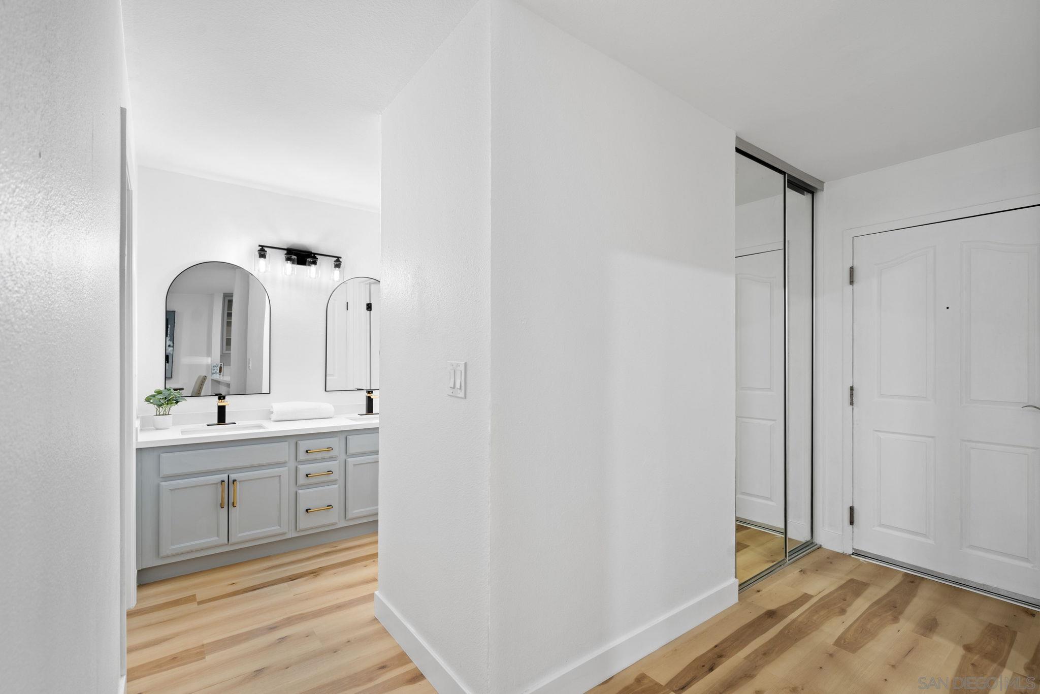 Detail Gallery Image 13 of 26 For 3030  Suncrest Dr  104, San Diego,  CA 92116 - 1 Beds | 1 Baths