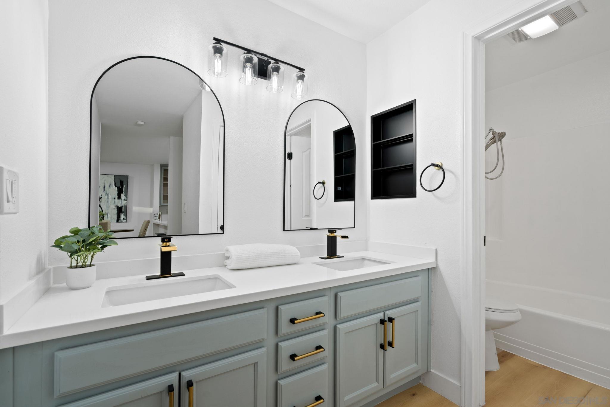 Detail Gallery Image 14 of 26 For 3030  Suncrest Dr  104, San Diego,  CA 92116 - 1 Beds | 1 Baths