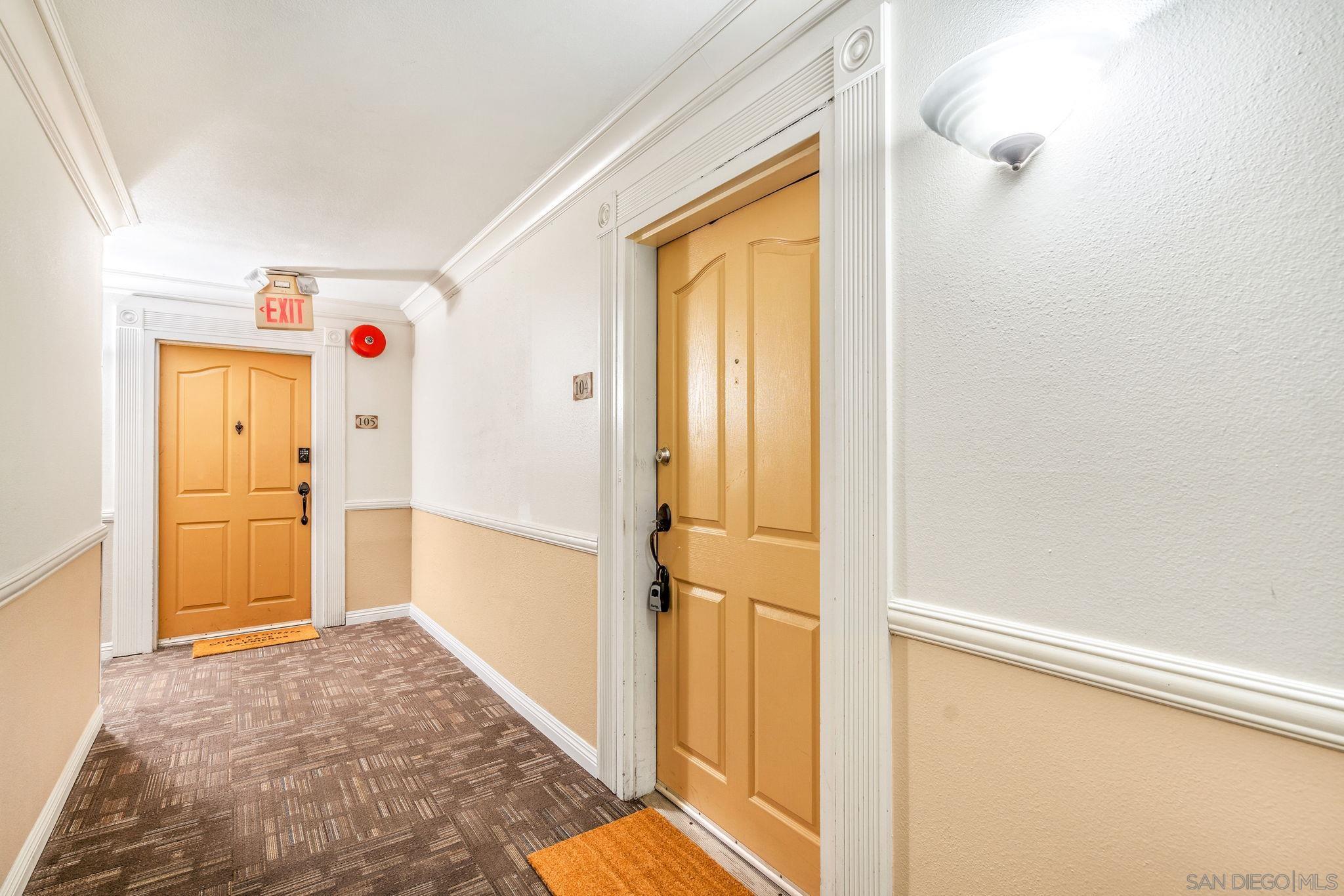 Detail Gallery Image 21 of 26 For 3030  Suncrest Dr  104, San Diego,  CA 92116 - 1 Beds | 1 Baths