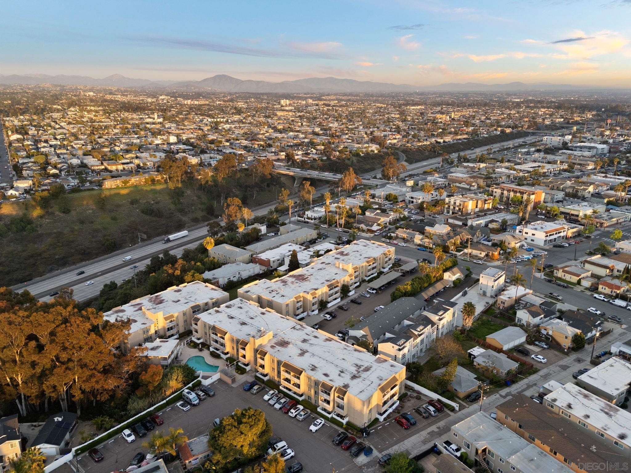 Detail Gallery Image 25 of 26 For 3030  Suncrest Dr  104, San Diego,  CA 92116 - 1 Beds | 1 Baths
