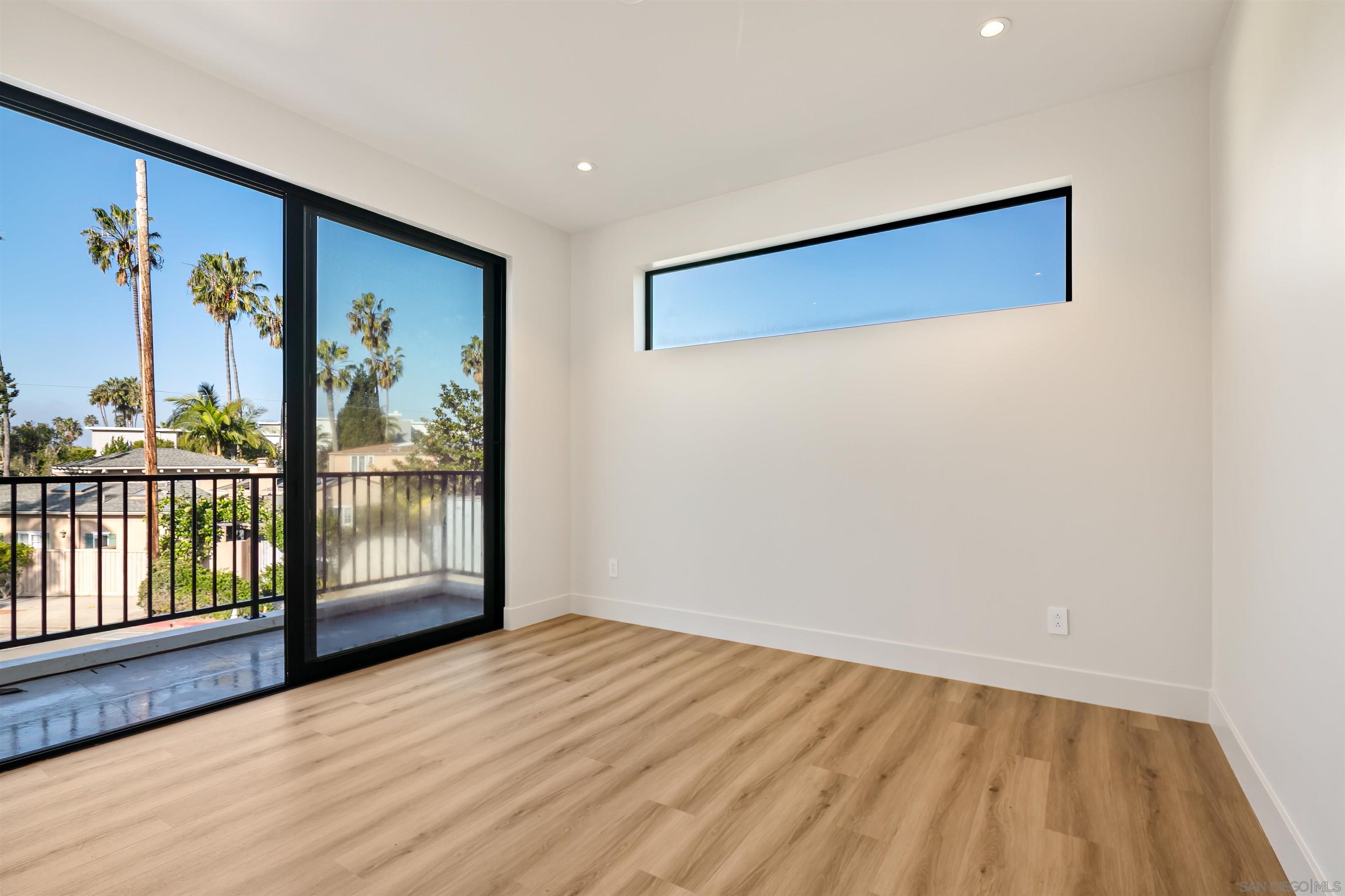 Detail Gallery Image 11 of 17 For 8168  Paseo Del Ocaso  2nd Floor Adu, La Jolla,  CA 92037 - 1 Beds | 1 Baths