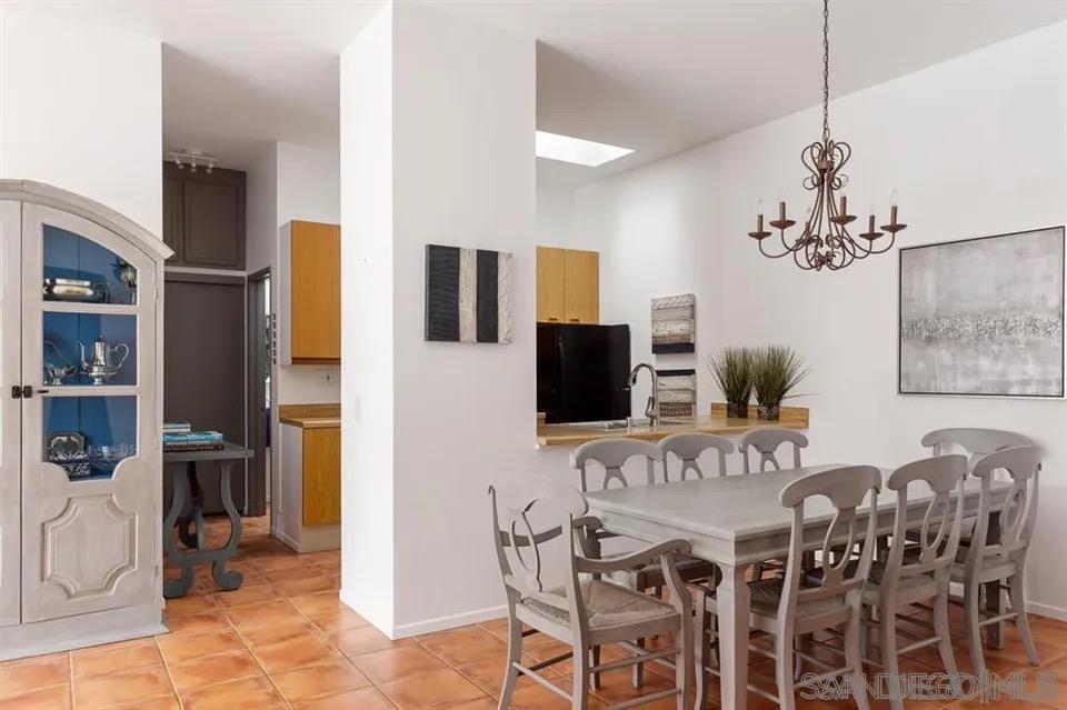 Detail Gallery Image 3 of 8 For 8328  Regents Road  3g, San Diego,  CA 92122 - 2 Beds | 2 Baths