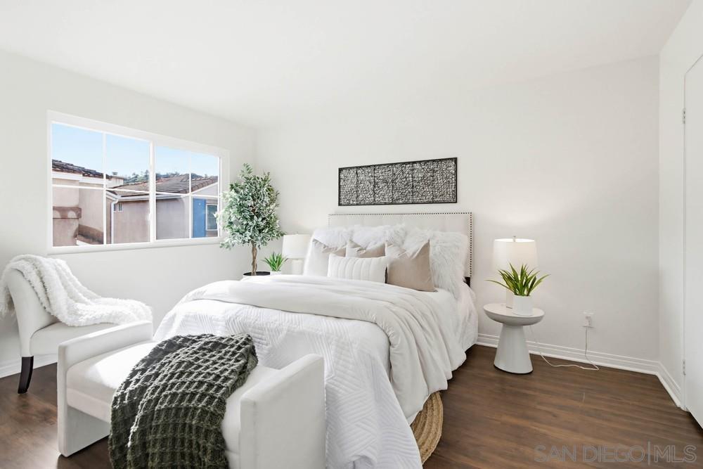 Detail Gallery Image 11 of 21 For 11003  Caminito Arcada, San Diego,  CA 92131 - 2 Beds | 2/1 Baths