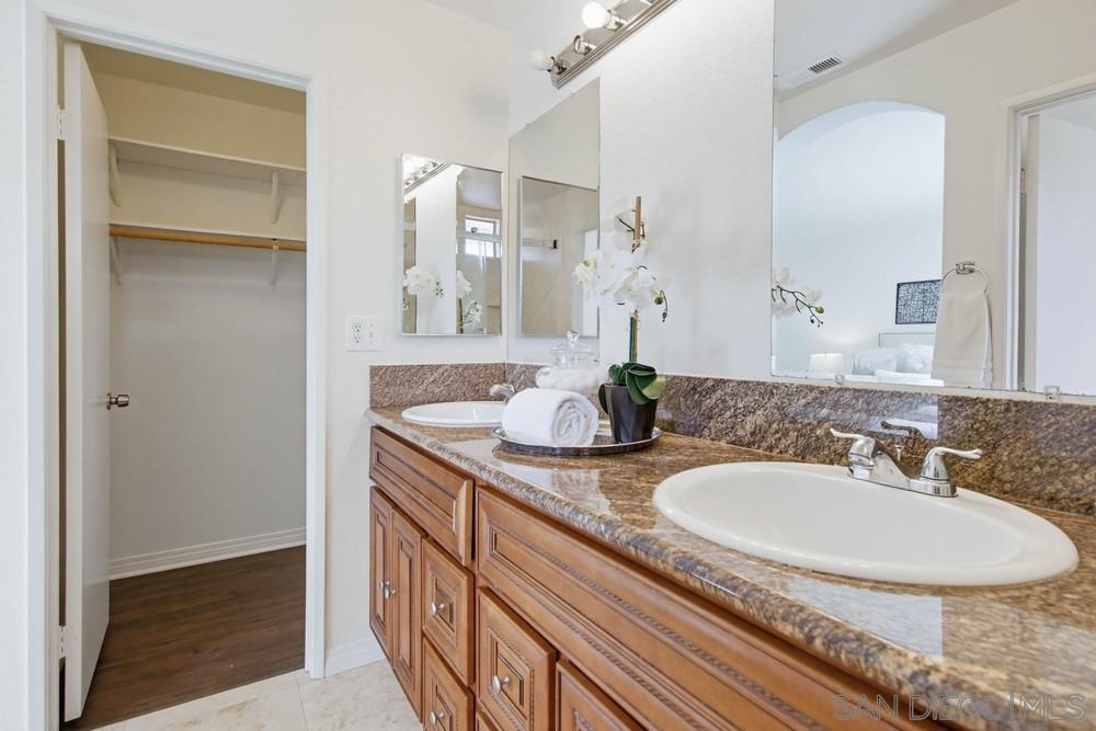 Detail Gallery Image 19 of 21 For 11003  Caminito Arcada, San Diego,  CA 92131 - 2 Beds | 2/1 Baths