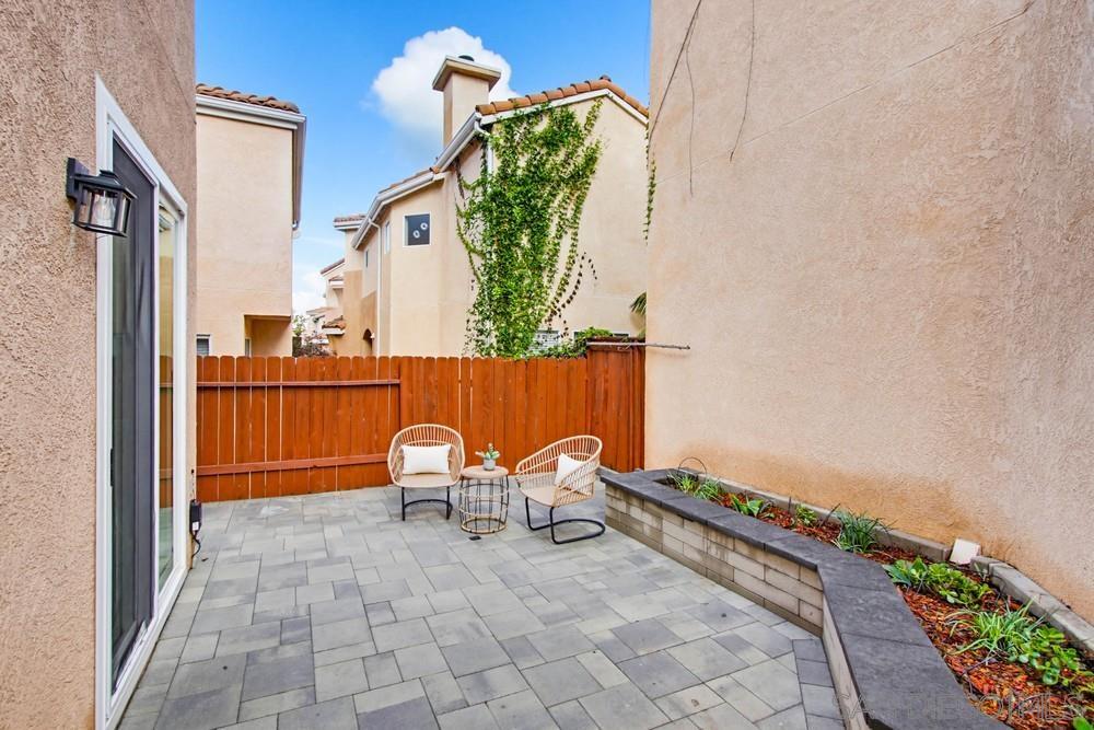 Detail Gallery Image 20 of 21 For 11003  Caminito Arcada, San Diego,  CA 92131 - 2 Beds | 2/1 Baths