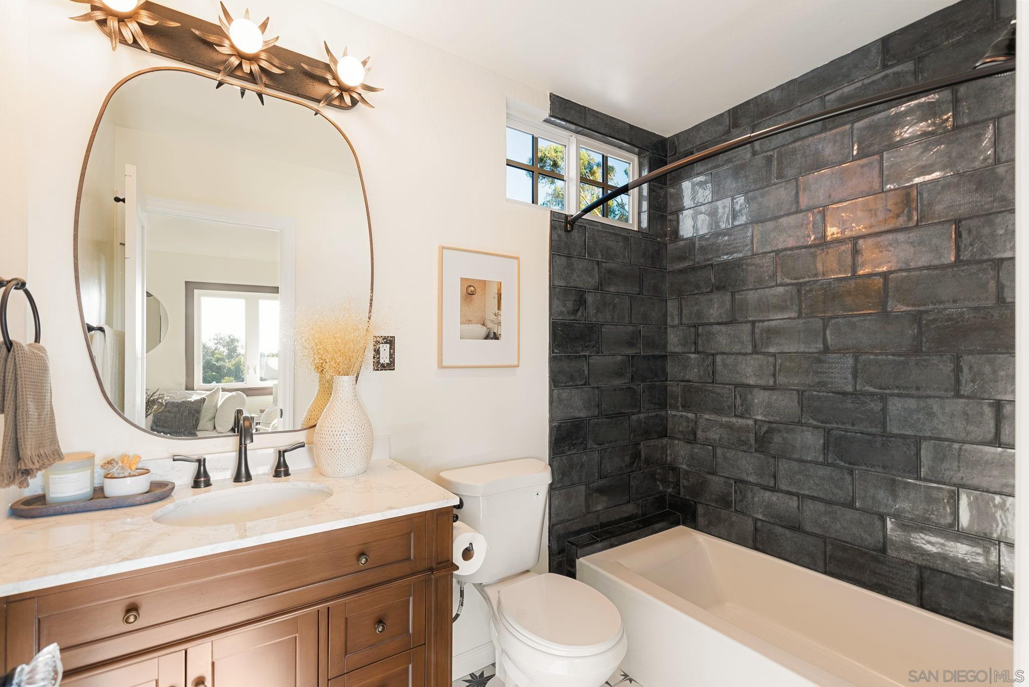 Detail Gallery Image 22 of 40 For 700  Wakefield Ct, El Cajon,  CA 92020 - 4 Beds | 4 Baths