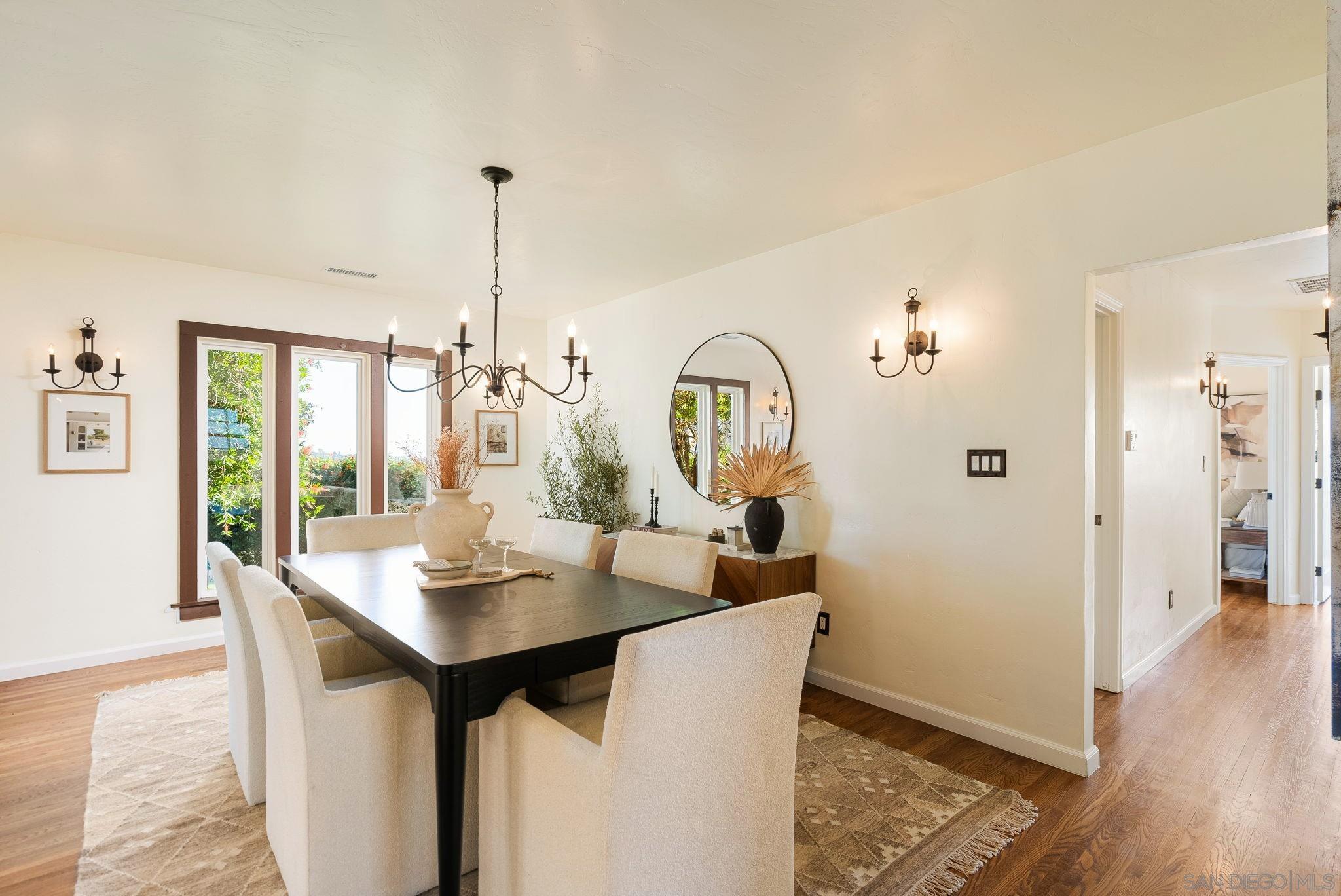 Detail Gallery Image 8 of 40 For 700  Wakefield Ct, El Cajon,  CA 92020 - 4 Beds | 4 Baths