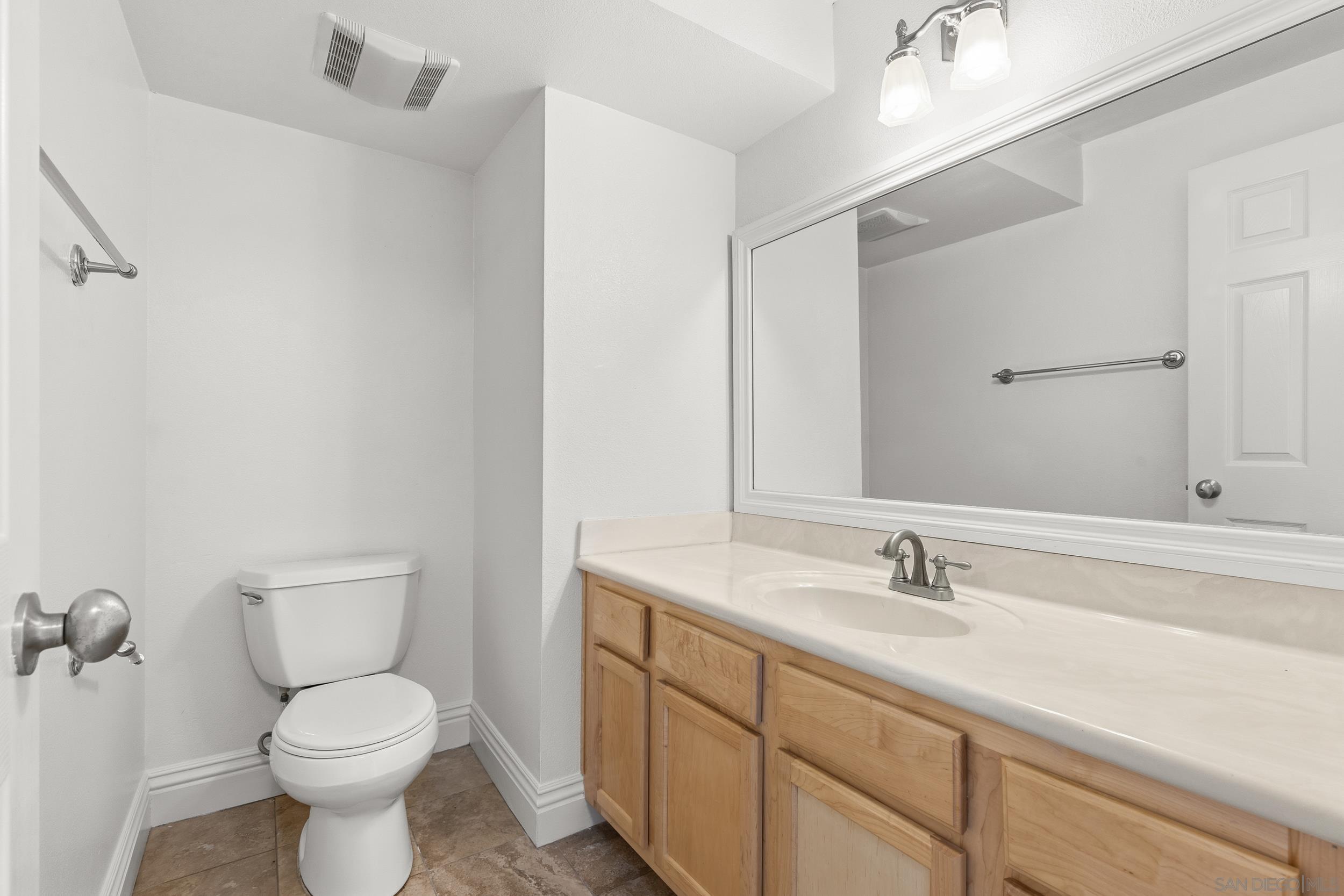 Detail Gallery Image 11 of 29 For 10224  Maya Linda Road  #17,  San Diego,  CA 92126 - 2 Beds | 1/1 Baths