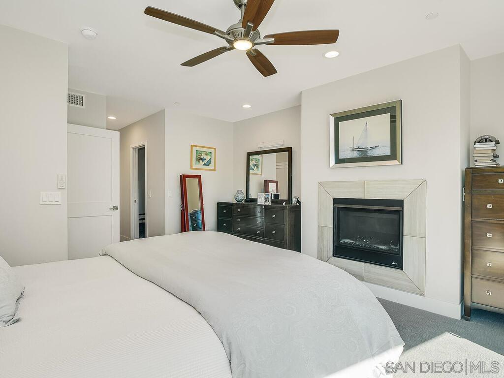 Detail Gallery Image 22 of 75 For 938  Opal, San Diego,  CA 92109 - 5 Beds | 3/1 Baths