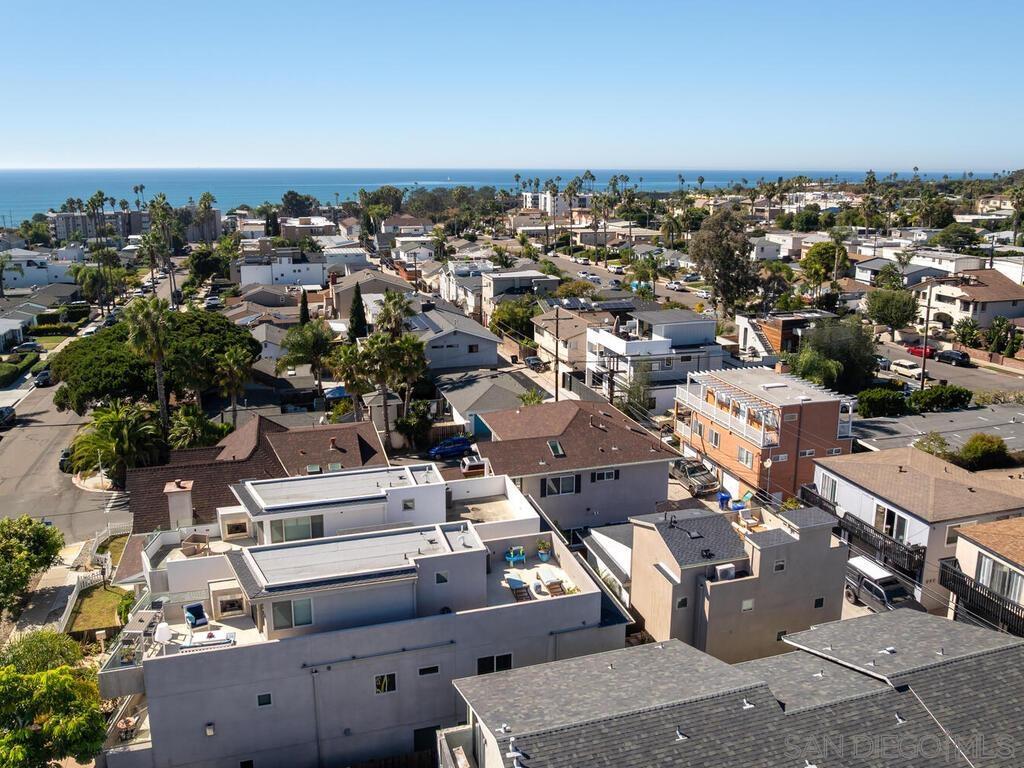 Detail Gallery Image 57 of 75 For 938  Opal, San Diego,  CA 92109 - 5 Beds | 3/1 Baths