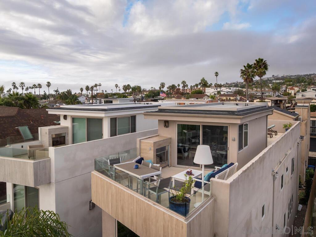 Detail Gallery Image 68 of 75 For 938  Opal, San Diego,  CA 92109 - 5 Beds | 3/1 Baths