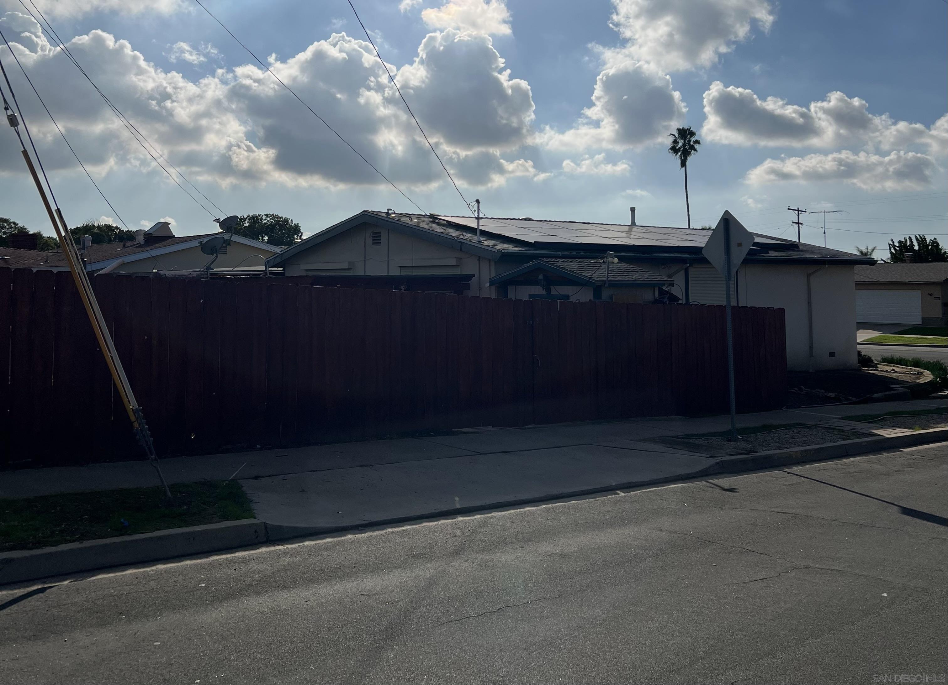 Detail Gallery Image 3 of 3 For 3691  Ashford Street, San Diego,  CA 92111 - 3 Beds | 1 Baths