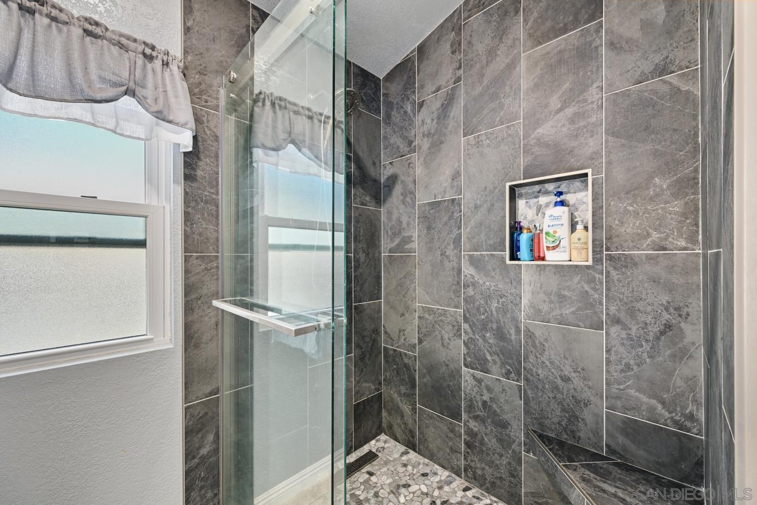 Detail Gallery Image 19 of 29 For 13872  Jack Oak Ln, Lakeside,  CA 92040 - 3 Beds | 2 Baths