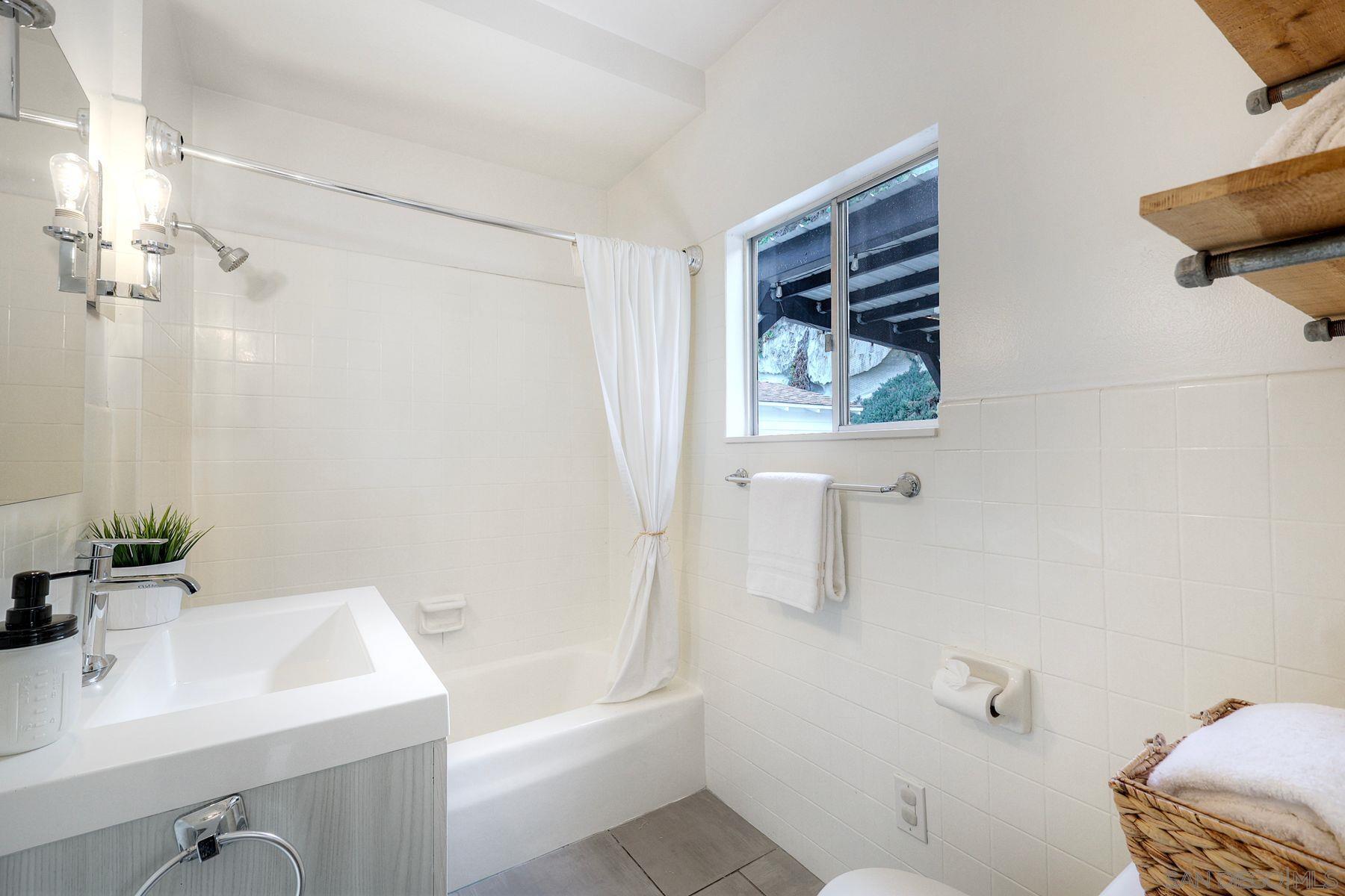 Detail Gallery Image 20 of 31 For 3476  Reynard Way, San Diego,  CA 92103 - 3 Beds | 2 Baths