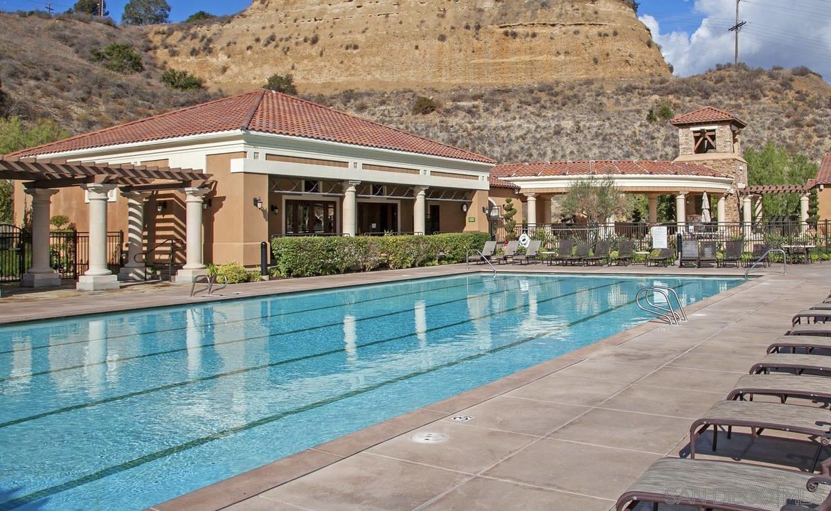 Detail Gallery Image 28 of 35 For 2816  Villas Way, San Diego,  CA 92108 - 3 Beds | 2/1 Baths