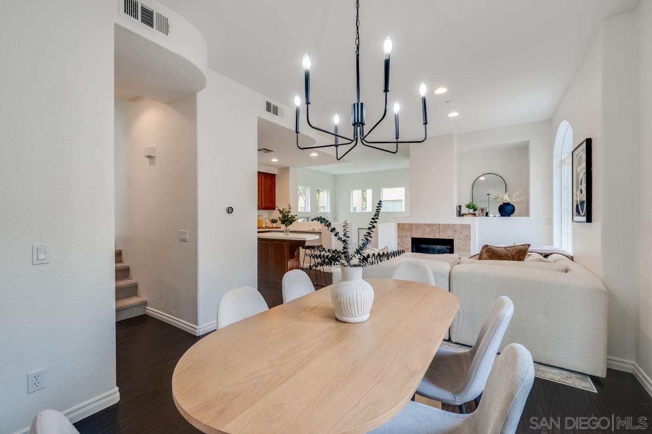 Detail Gallery Image 8 of 35 For 2816  Villas Way, San Diego,  CA 92108 - 3 Beds | 2/1 Baths