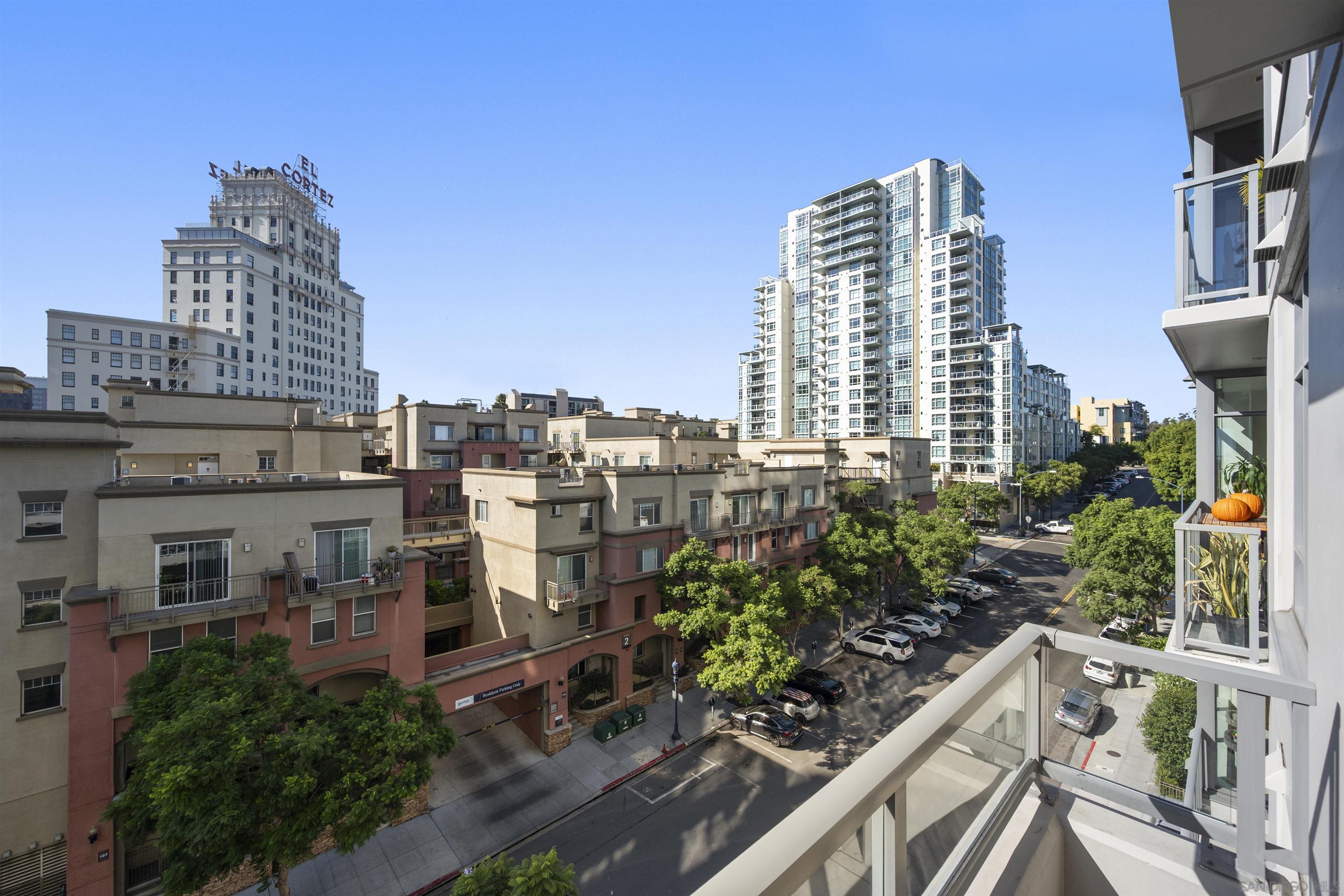 Detail Gallery Image 4 of 36 For 1441  9th Avenue  #609,  San Diego,  CA 92101 - 1 Beds | 1 Baths