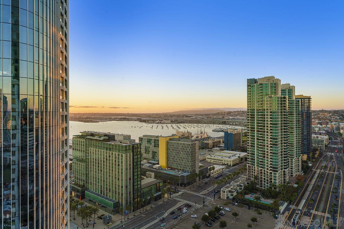 Detail Gallery Image 12 of 56 For 700 W E Street  #2802,  San Diego,  CA 92101 - 2 Beds | 2 Baths