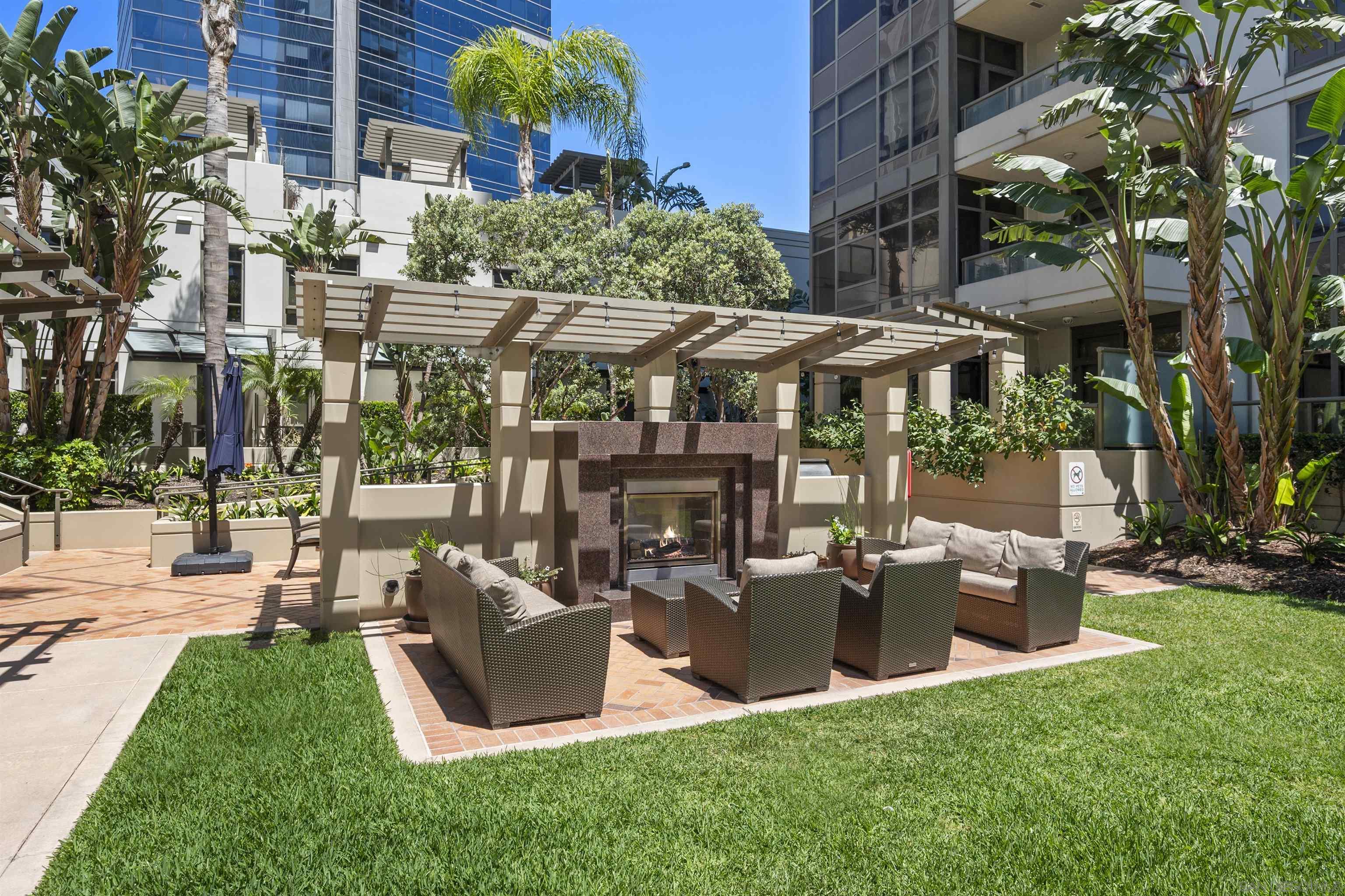 Detail Gallery Image 48 of 56 For 700 W E Street  #2802,  San Diego,  CA 92101 - 2 Beds | 2 Baths
