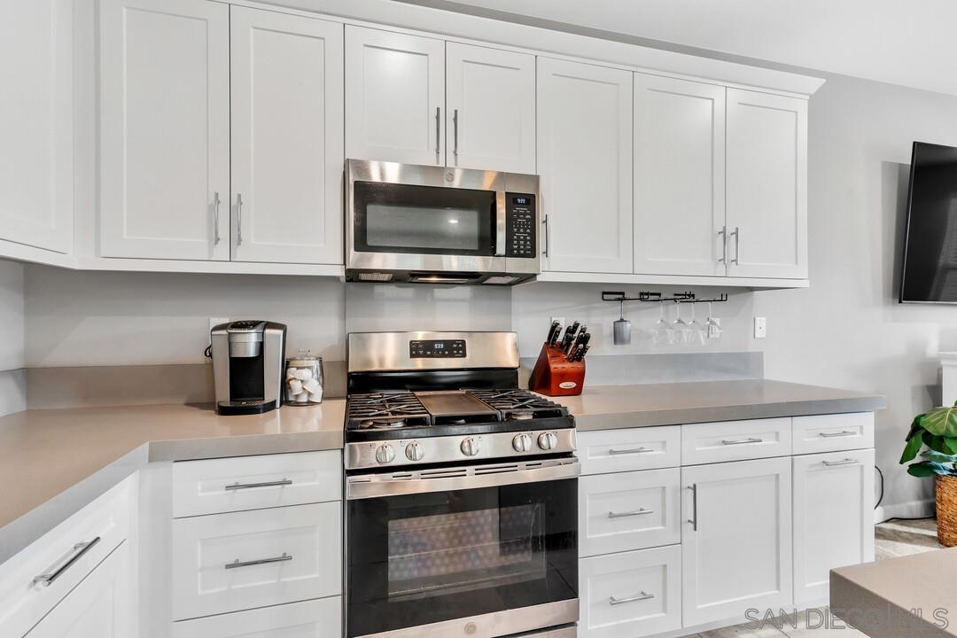 Detail Gallery Image 20 of 67 For 21512  Harmony Village Drive, Escondido,  CA 92029 - 4 Beds | 3/1 Baths