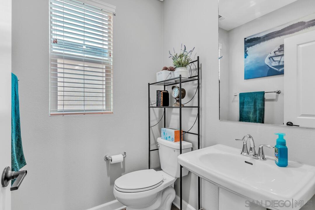 Detail Gallery Image 26 of 67 For 21512  Harmony Village Drive, Escondido,  CA 92029 - 4 Beds | 3/1 Baths