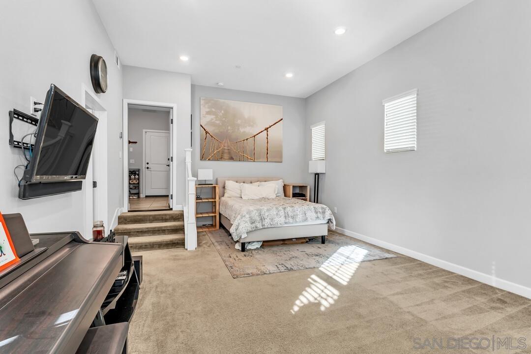 Detail Gallery Image 7 of 67 For 21512  Harmony Village Drive, Escondido,  CA 92029 - 4 Beds | 3/1 Baths