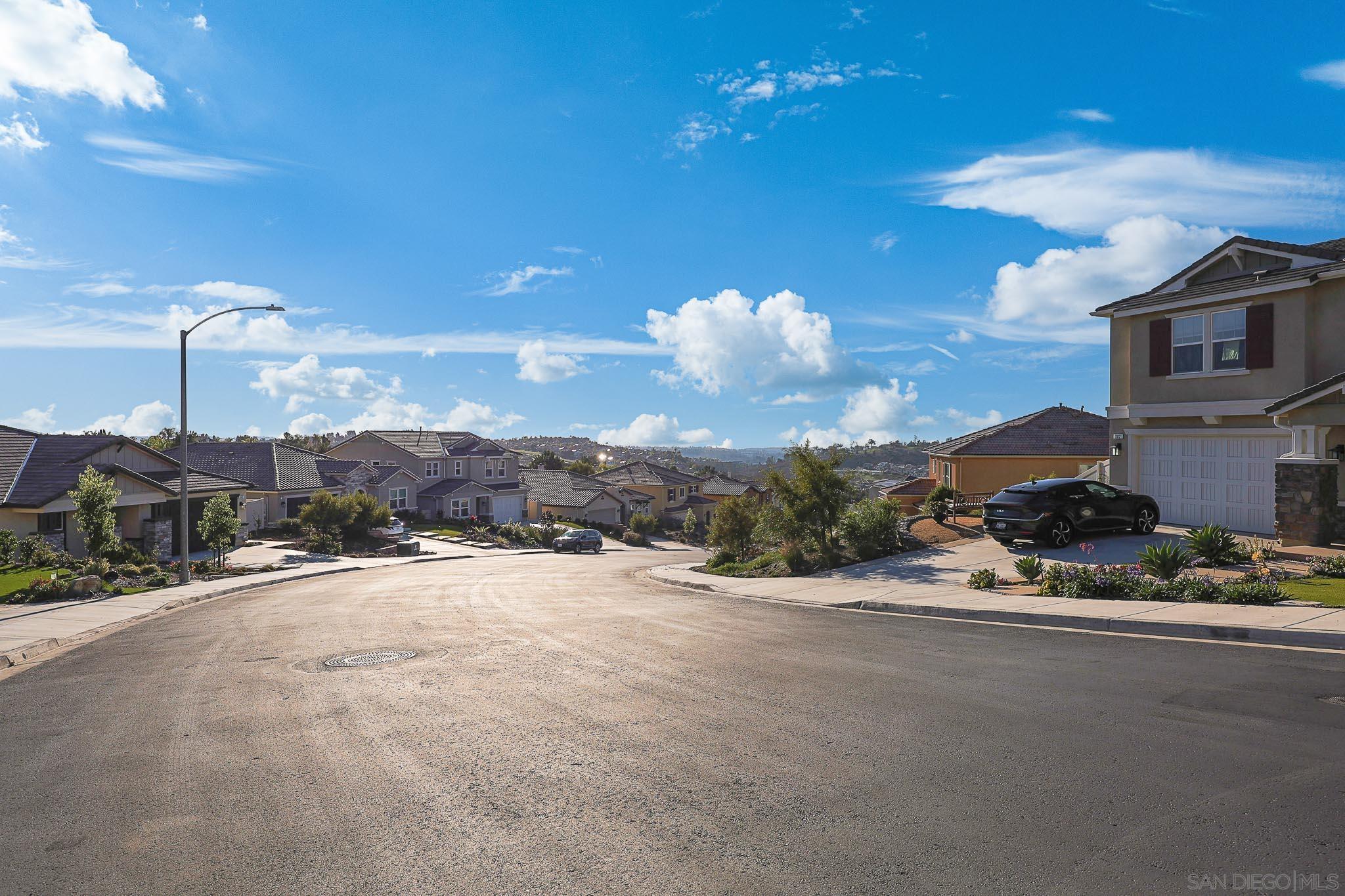 Detail Gallery Image 32 of 33 For 893  Woodhaven Rd, San Marcos,  CA 92069 - 4 Beds | 2/1 Baths