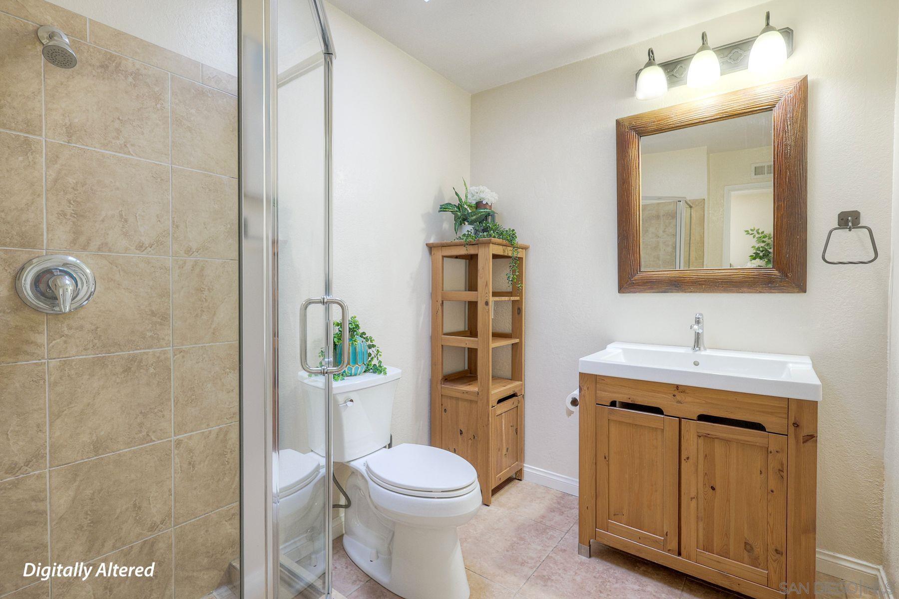 Detail Gallery Image 22 of 42 For 2935  Lloyd St, San Diego,  CA 92117 - 4 Beds | 3/1 Baths