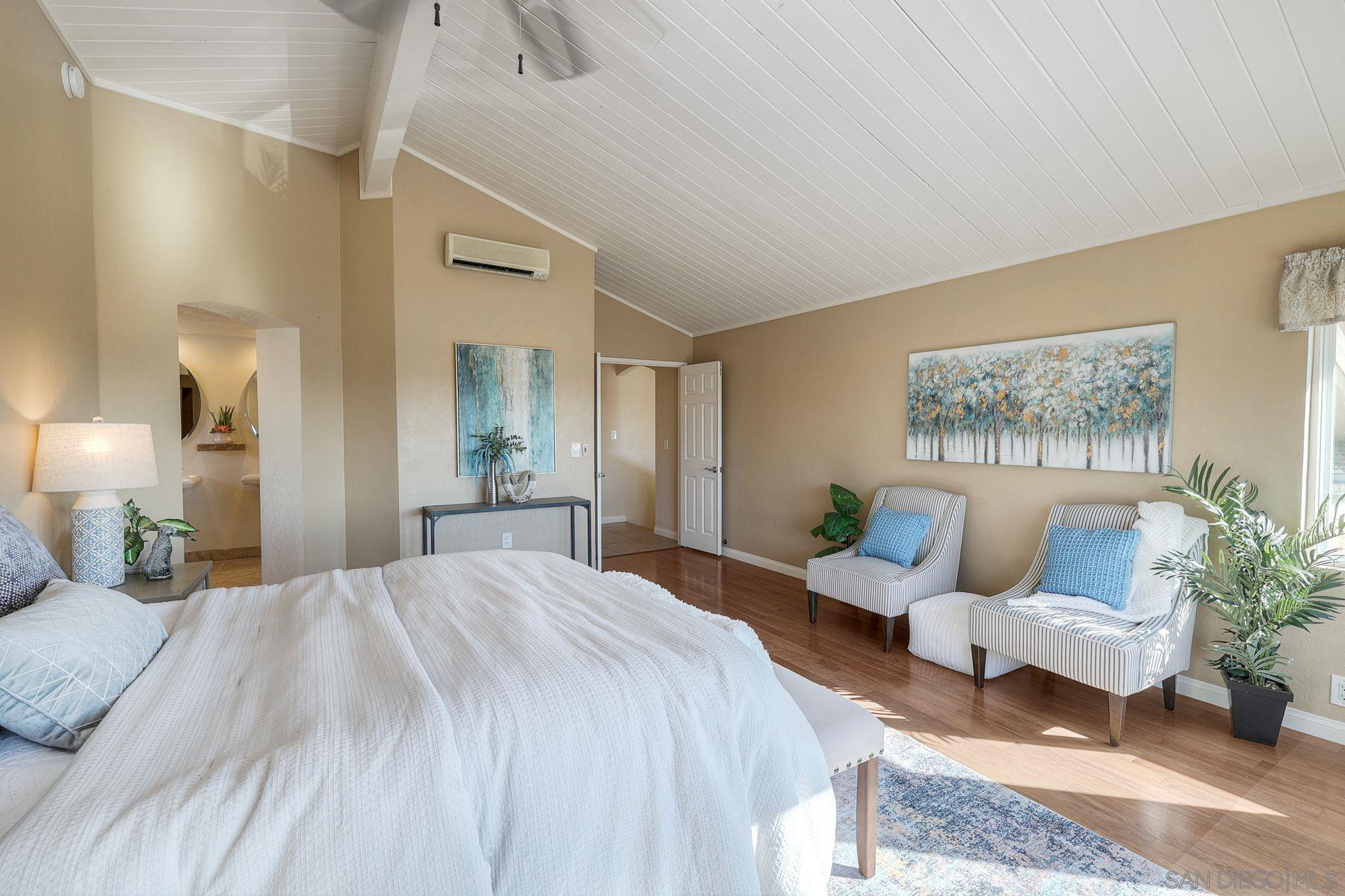 Detail Gallery Image 26 of 42 For 2935  Lloyd St, San Diego,  CA 92117 - 4 Beds | 3/1 Baths