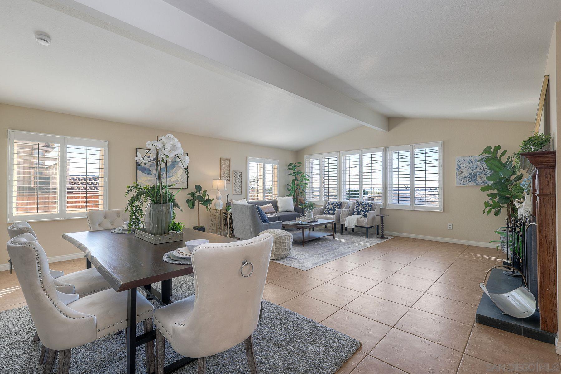 Detail Gallery Image 8 of 42 For 2935  Lloyd St, San Diego,  CA 92117 - 4 Beds | 3/1 Baths