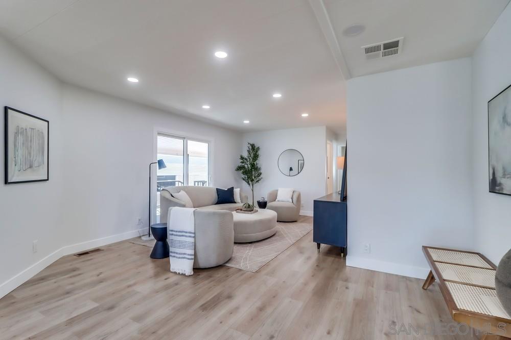 Detail Gallery Image 14 of 35 For 3438  Don Alberto, Carlsbad,  CA 92010 - 2 Beds | 2 Baths