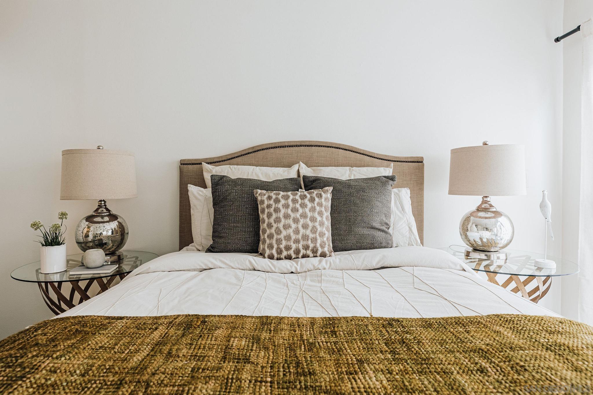 Detail Gallery Image 20 of 50 For 4652  Don Lorenzo Dr  a,  Los Angeles,  CA 90008 - 3 Beds | 3 Baths