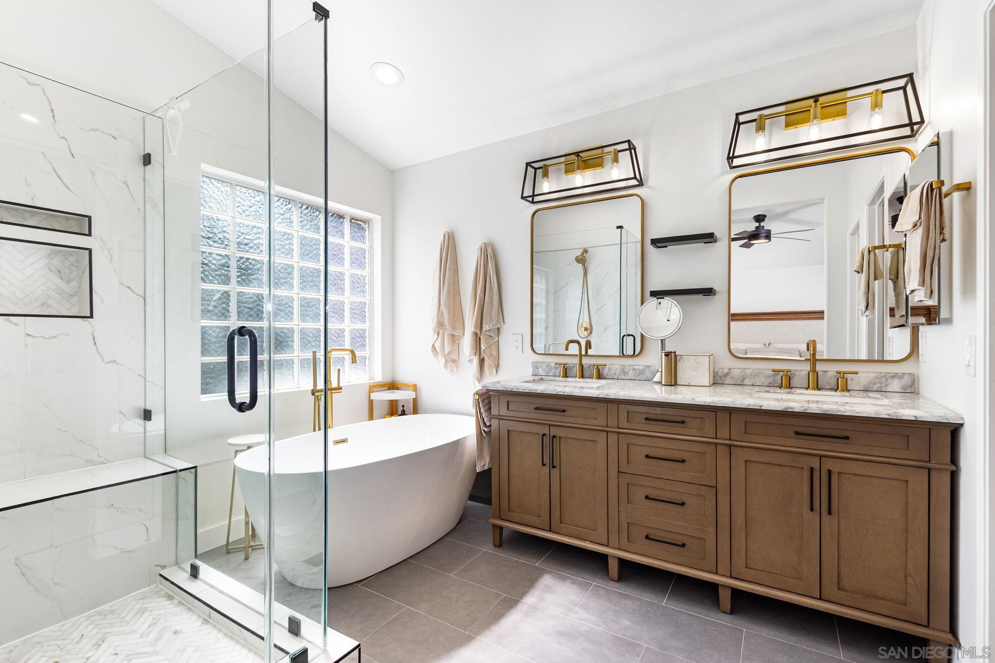 Front Image Thumbnail for SD2600533