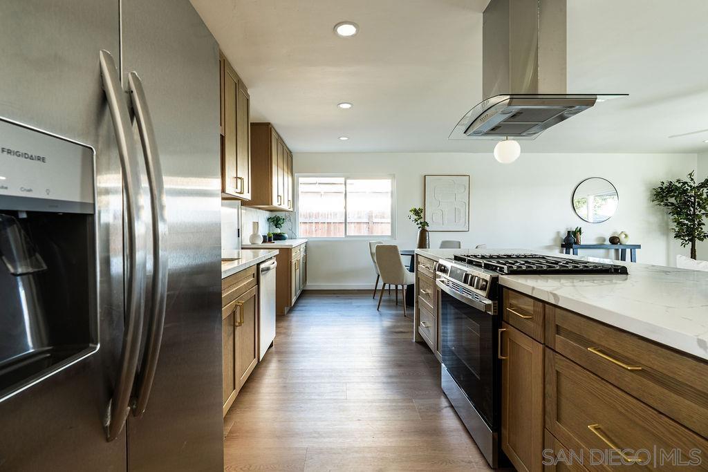 Detail Gallery Image 16 of 57 For 167 S Wedgewood Dr, San Diego,  CA 92114 - 3 Beds | 2 Baths